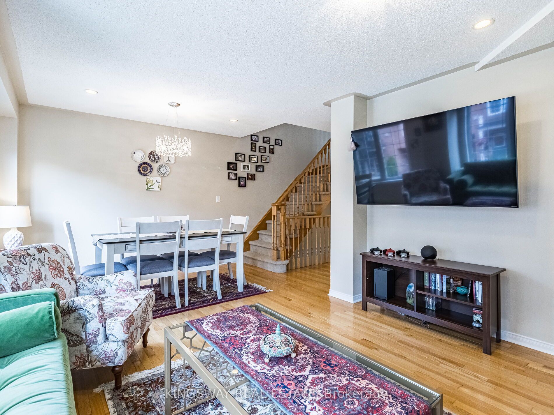 619 Evans Ave, #20