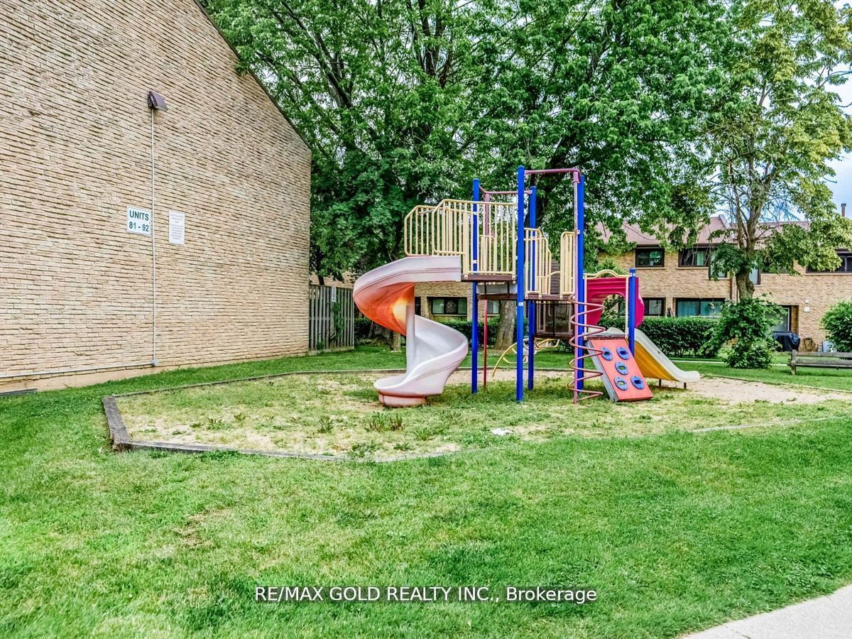 2605 Woodchester Dr, #60