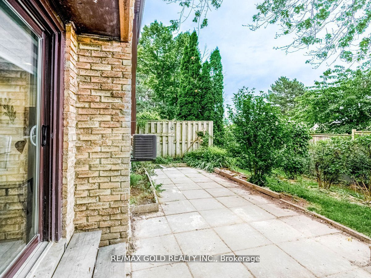 2605 Woodchester Dr, #60
