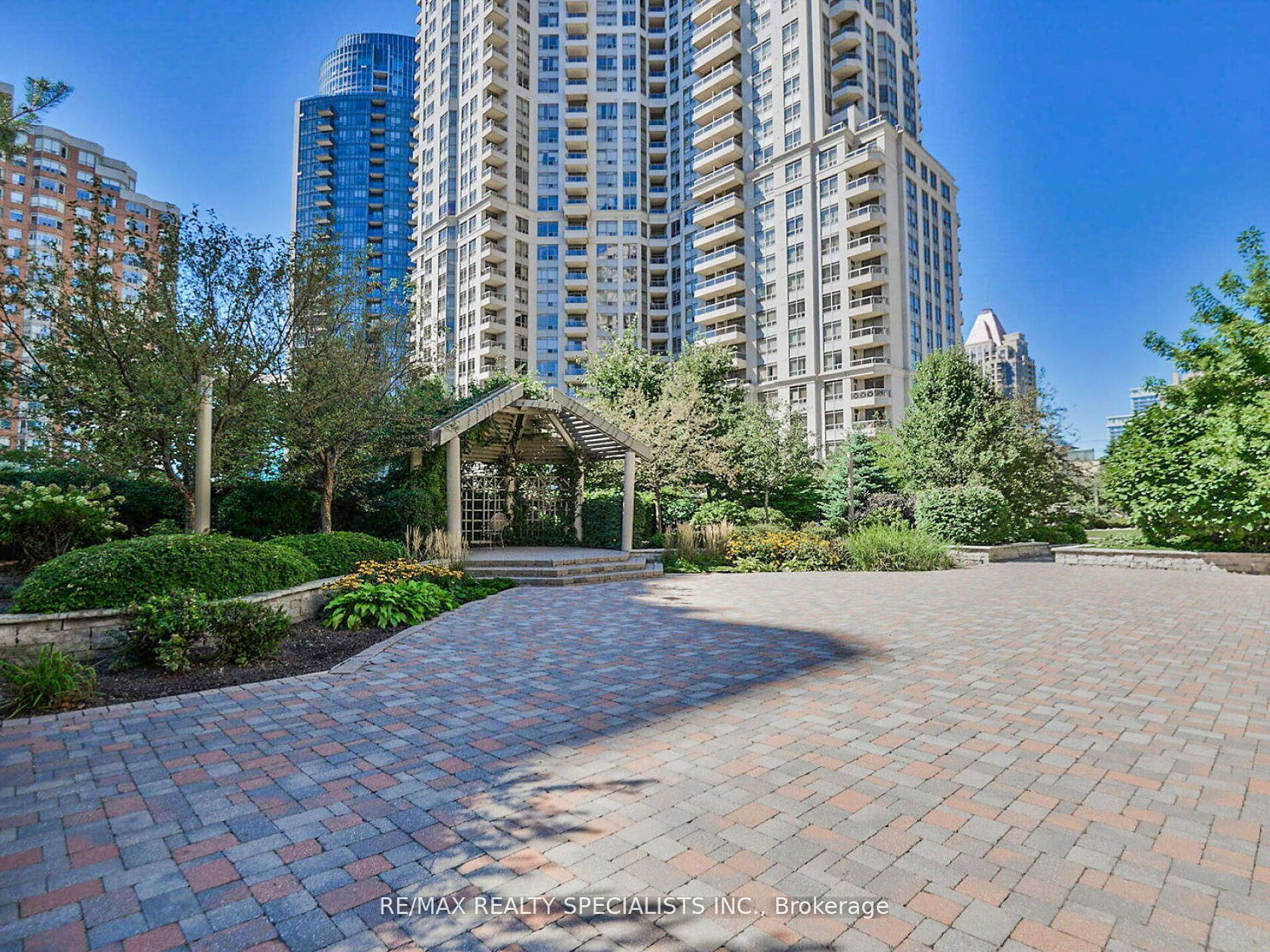 3880 Duke Of York Blvd, #1906