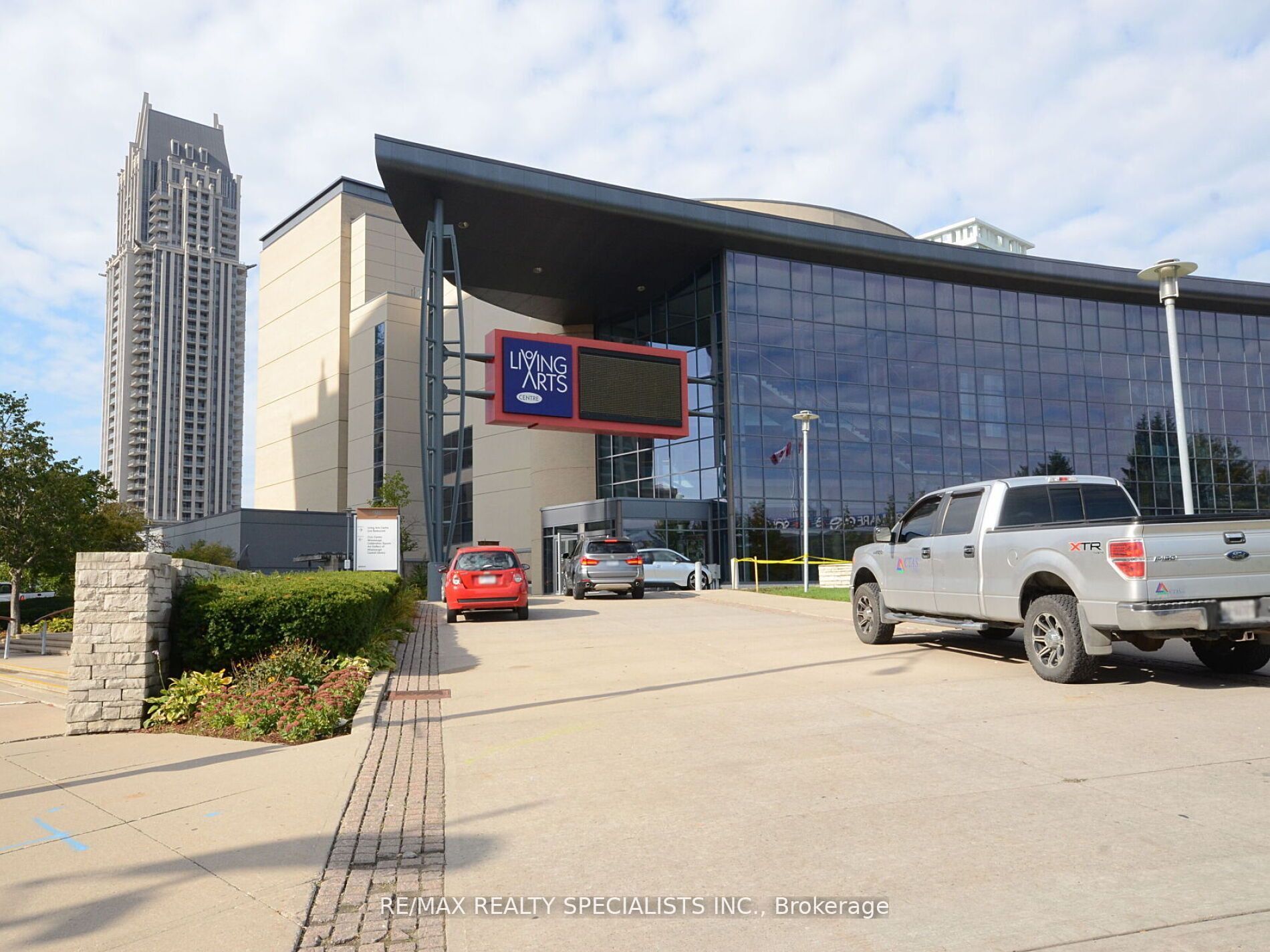 3880 Duke Of York Blvd, #1906