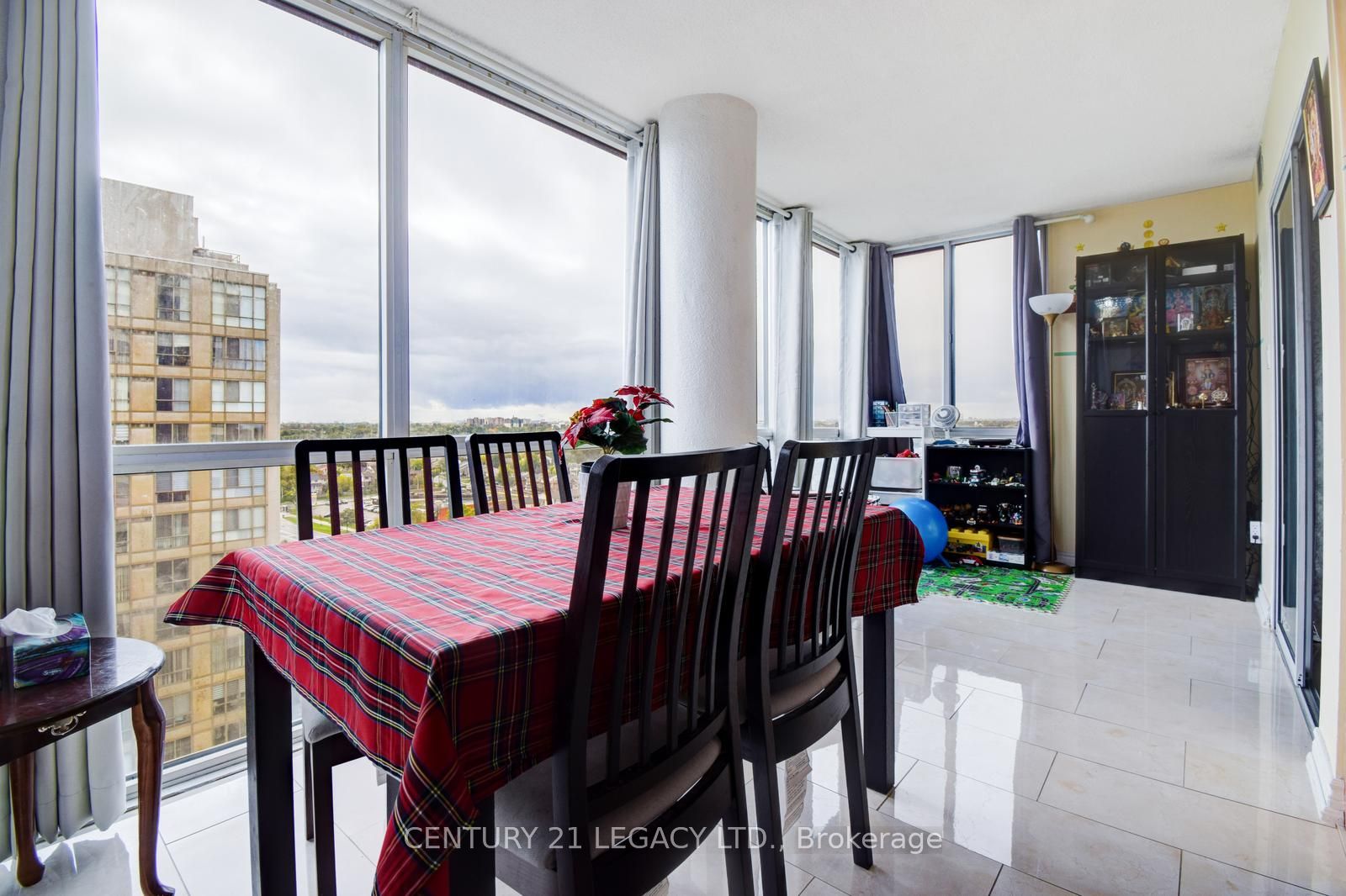 10 Markbrook Lane, #1410