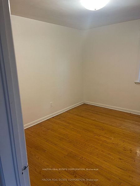 138 Portland St, #4