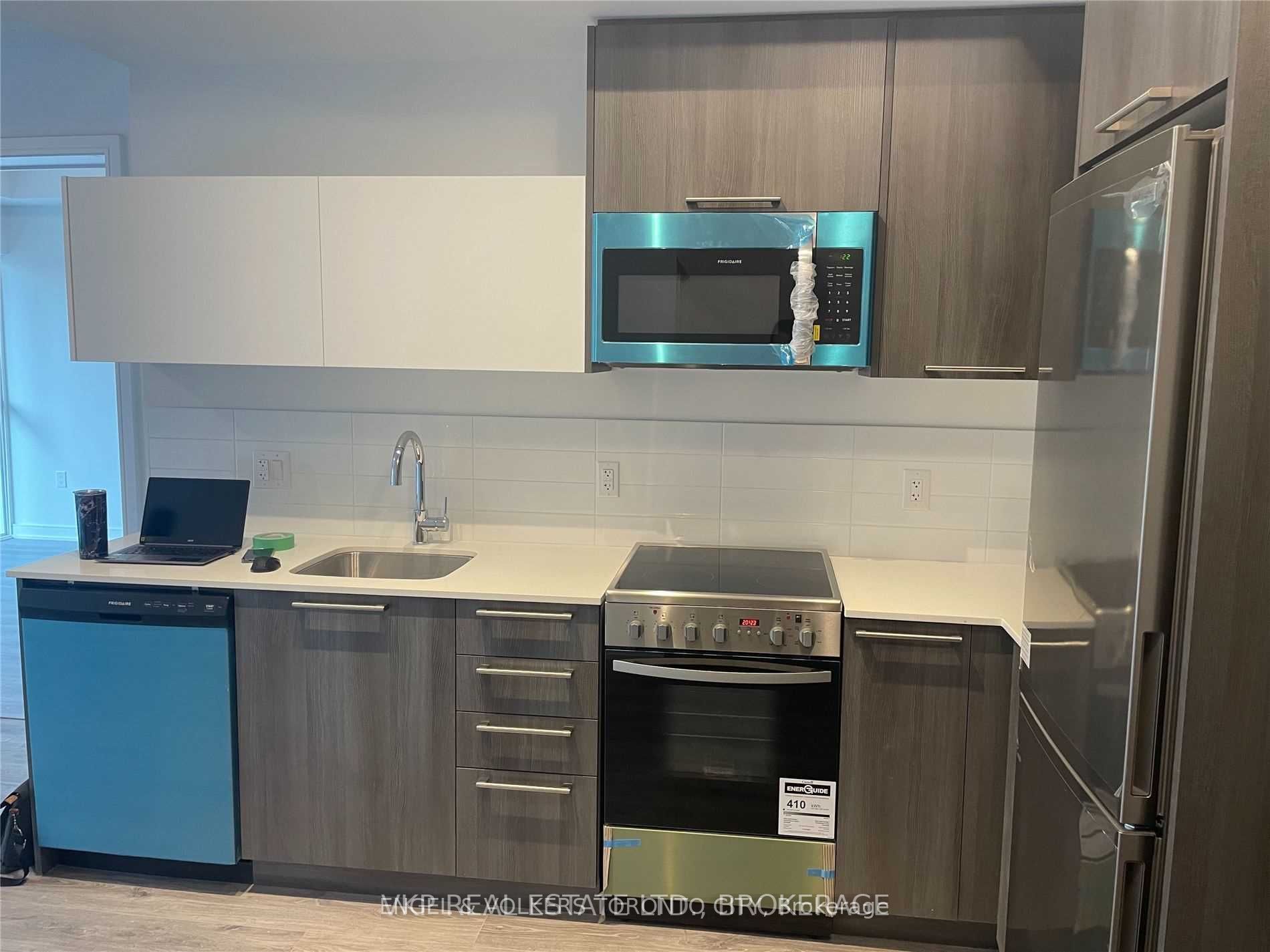 25 Neighbourhood Lane, #208