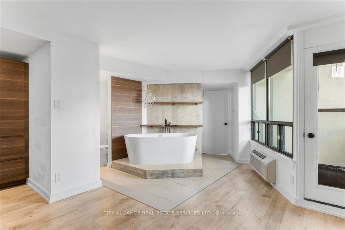 284 Mill Rd, #A25