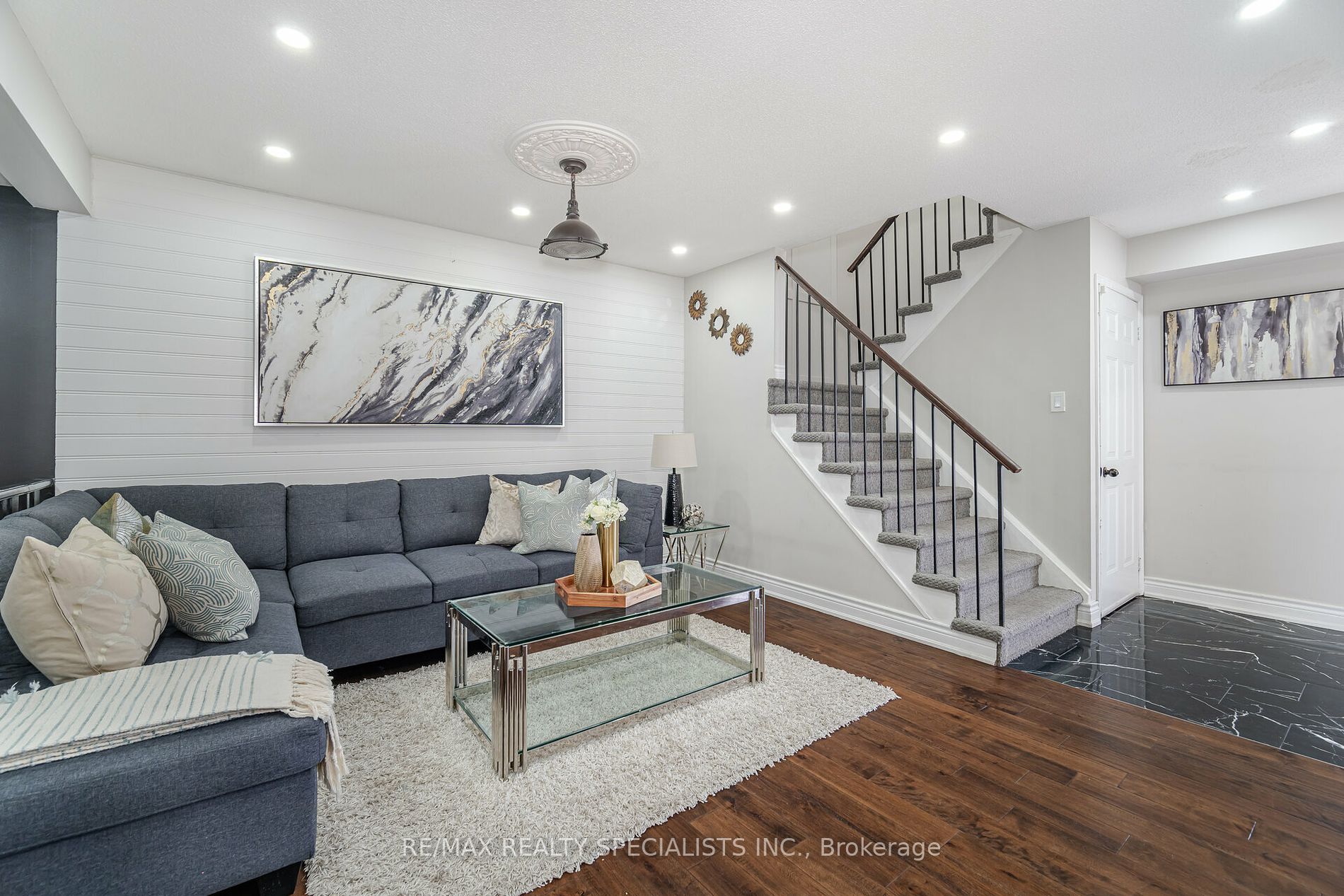 106 Horton Cres