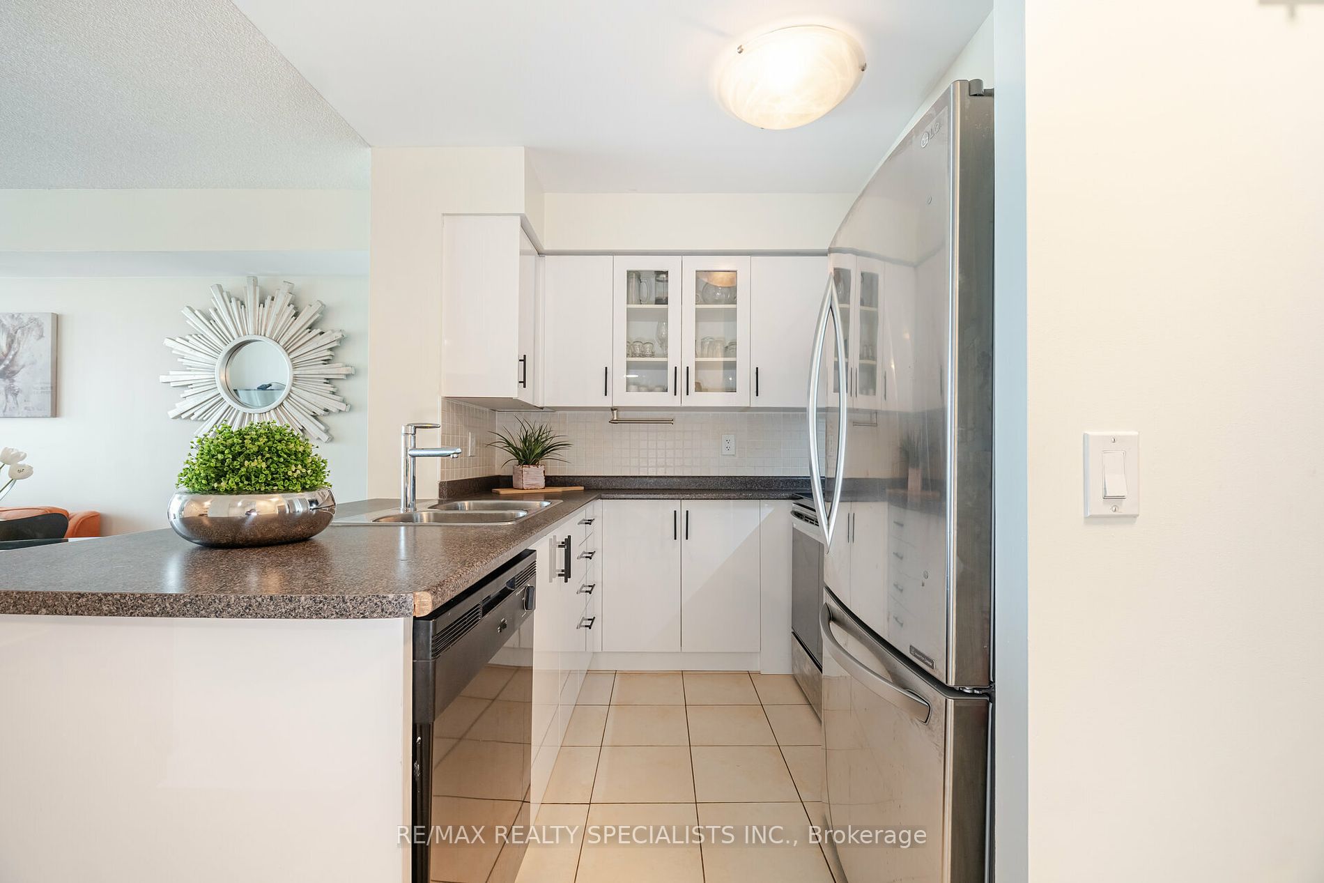235 Sherway Gardens Rd, #1609