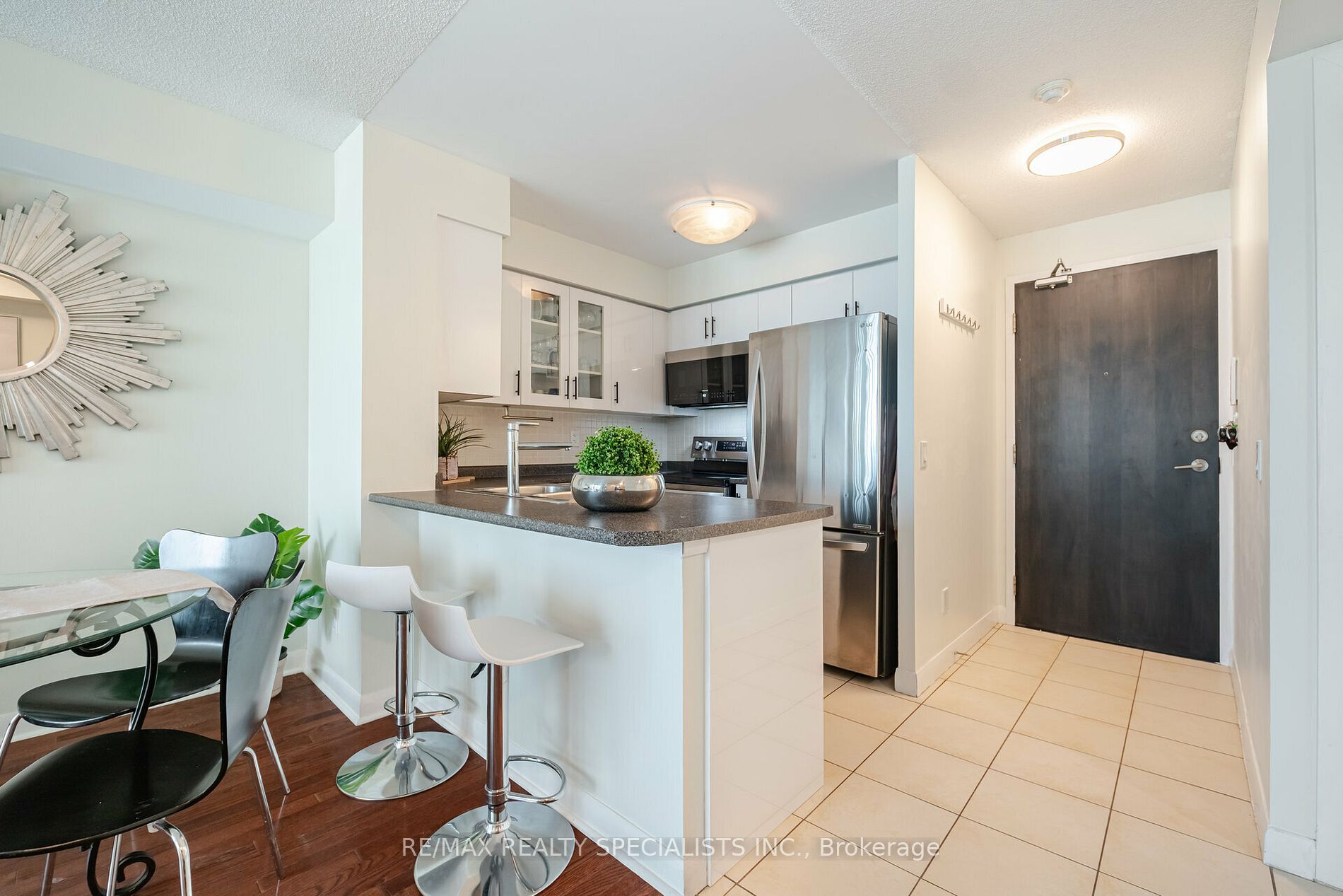 235 Sherway Gardens Rd, #1609