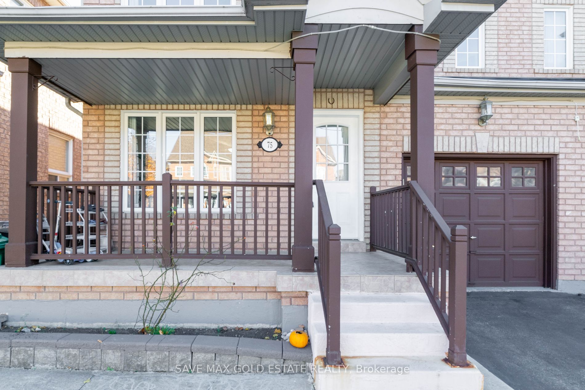 75 Saintsbury Cres