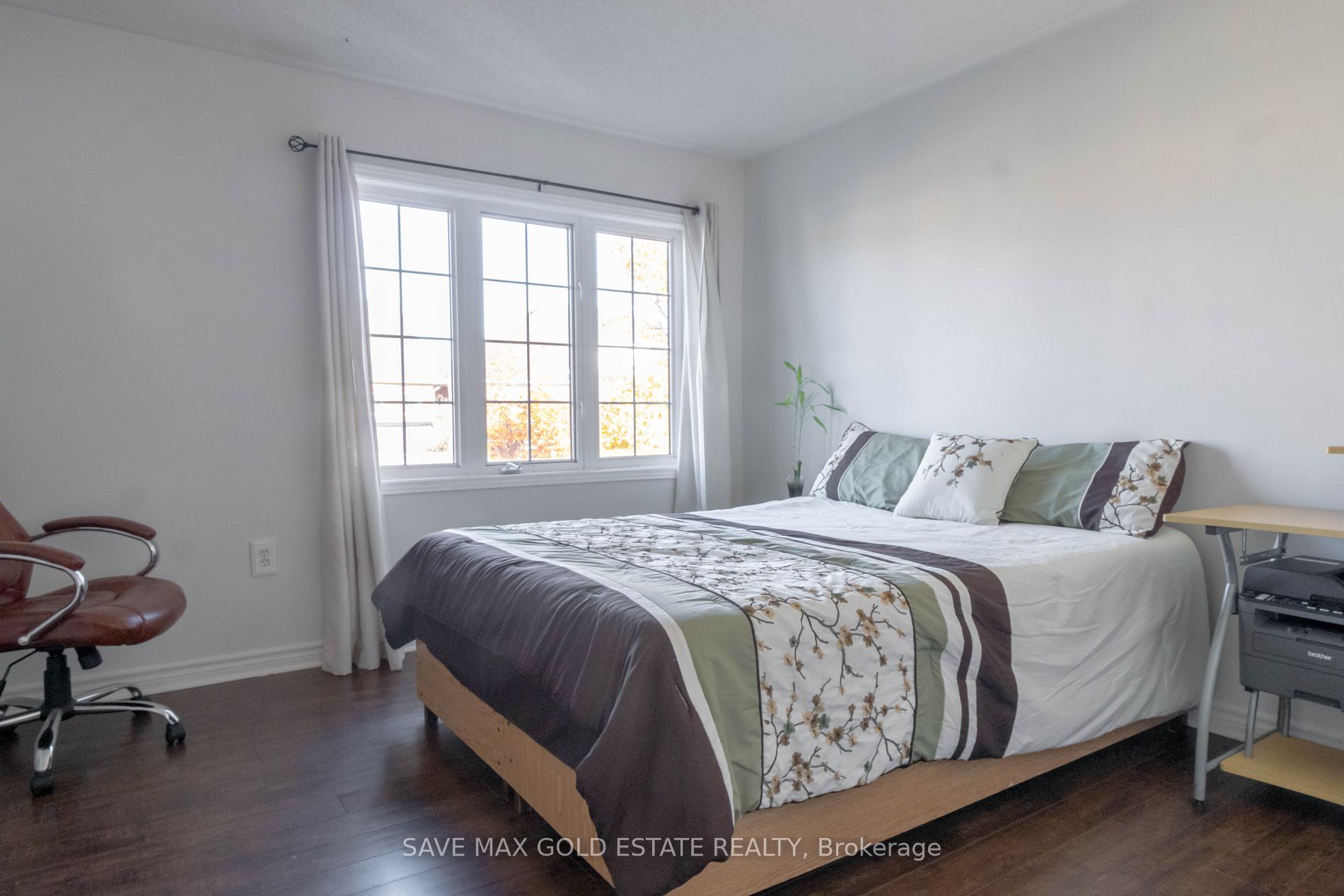 75 Saintsbury Cres