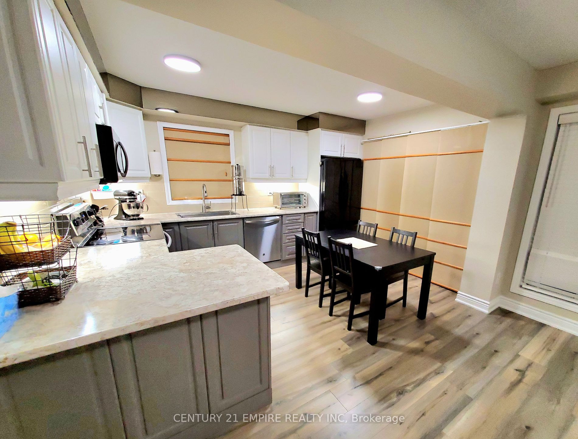63 Jessop Dr