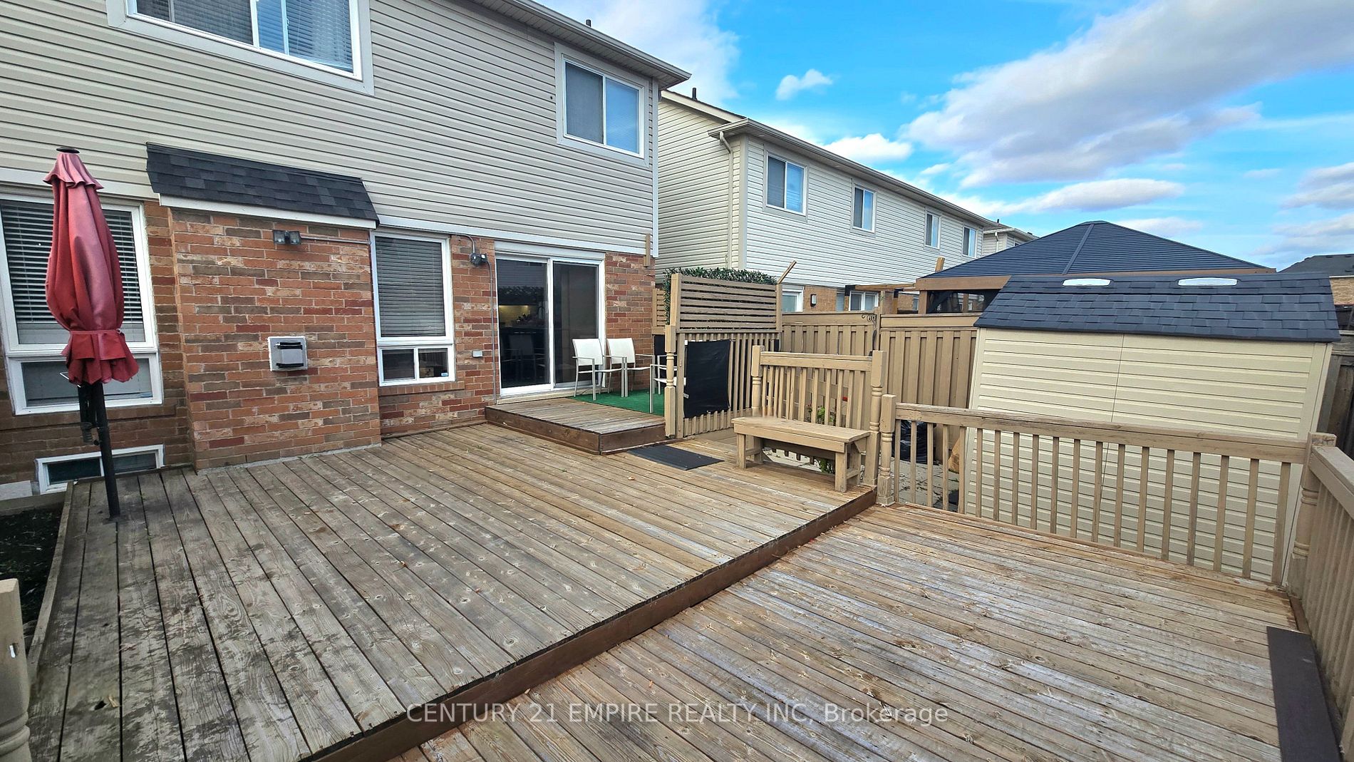63 Jessop Dr