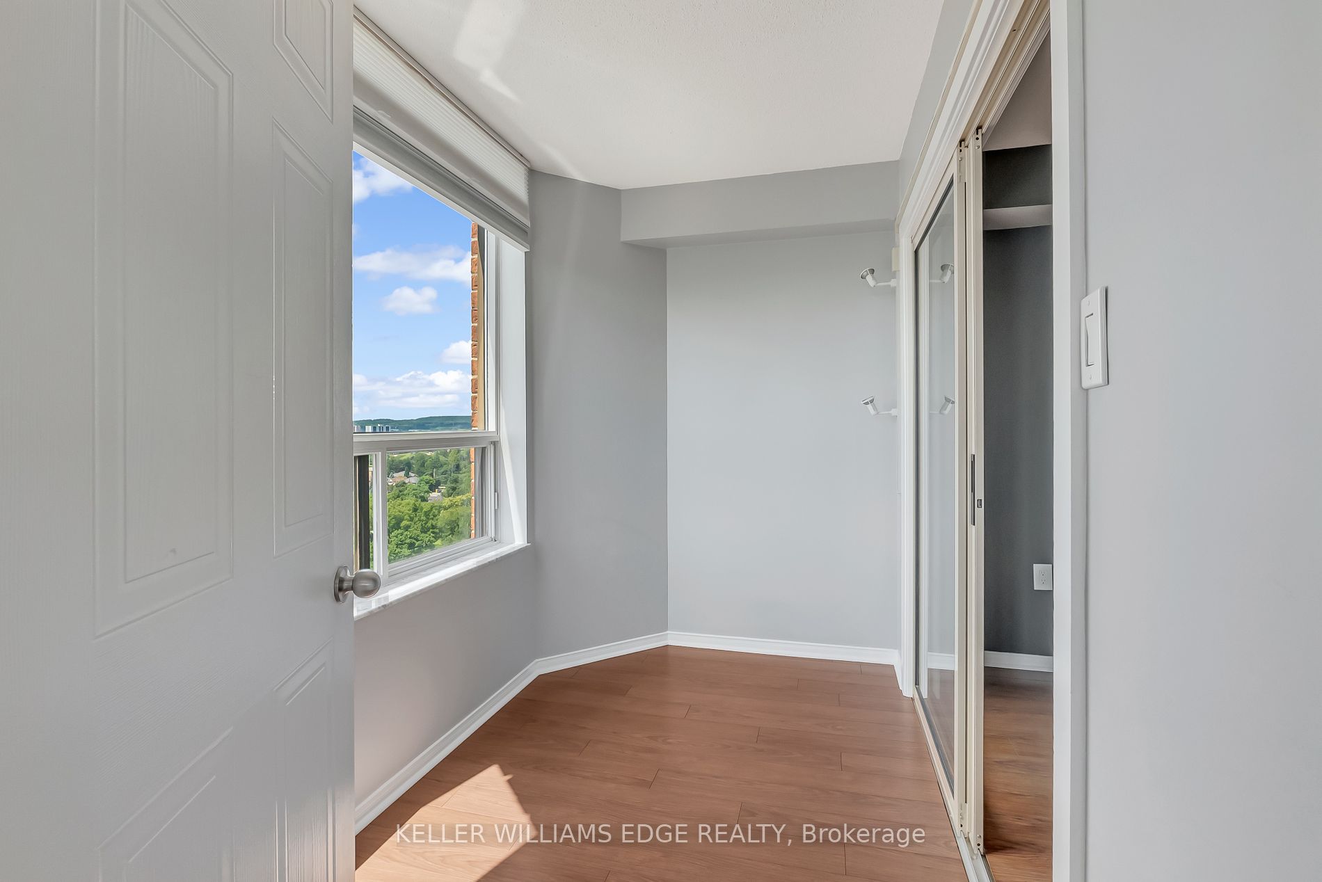 1270 Maple Crossing Blvd, #1702