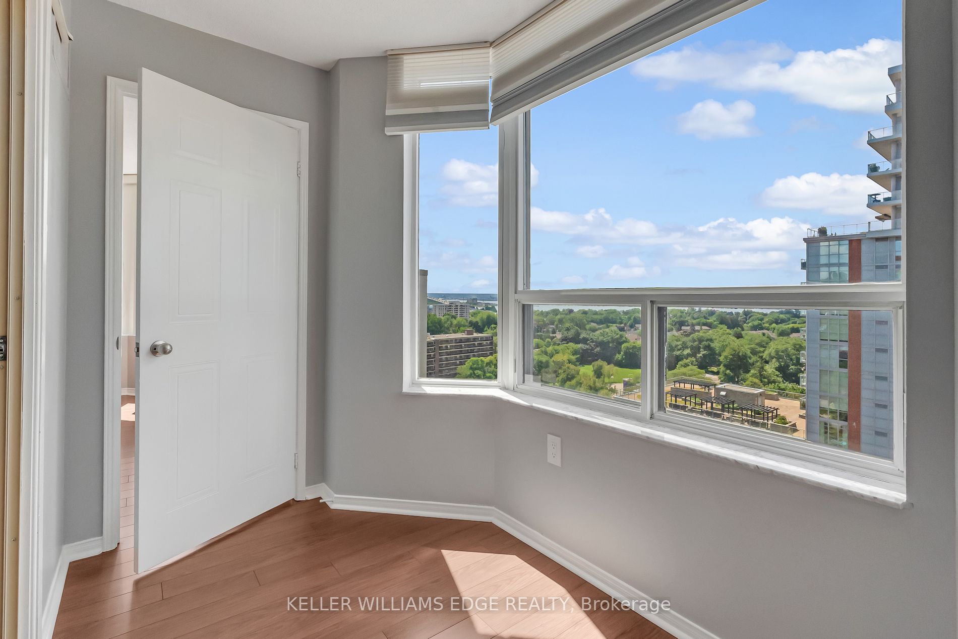 1270 Maple Crossing Blvd, #1702