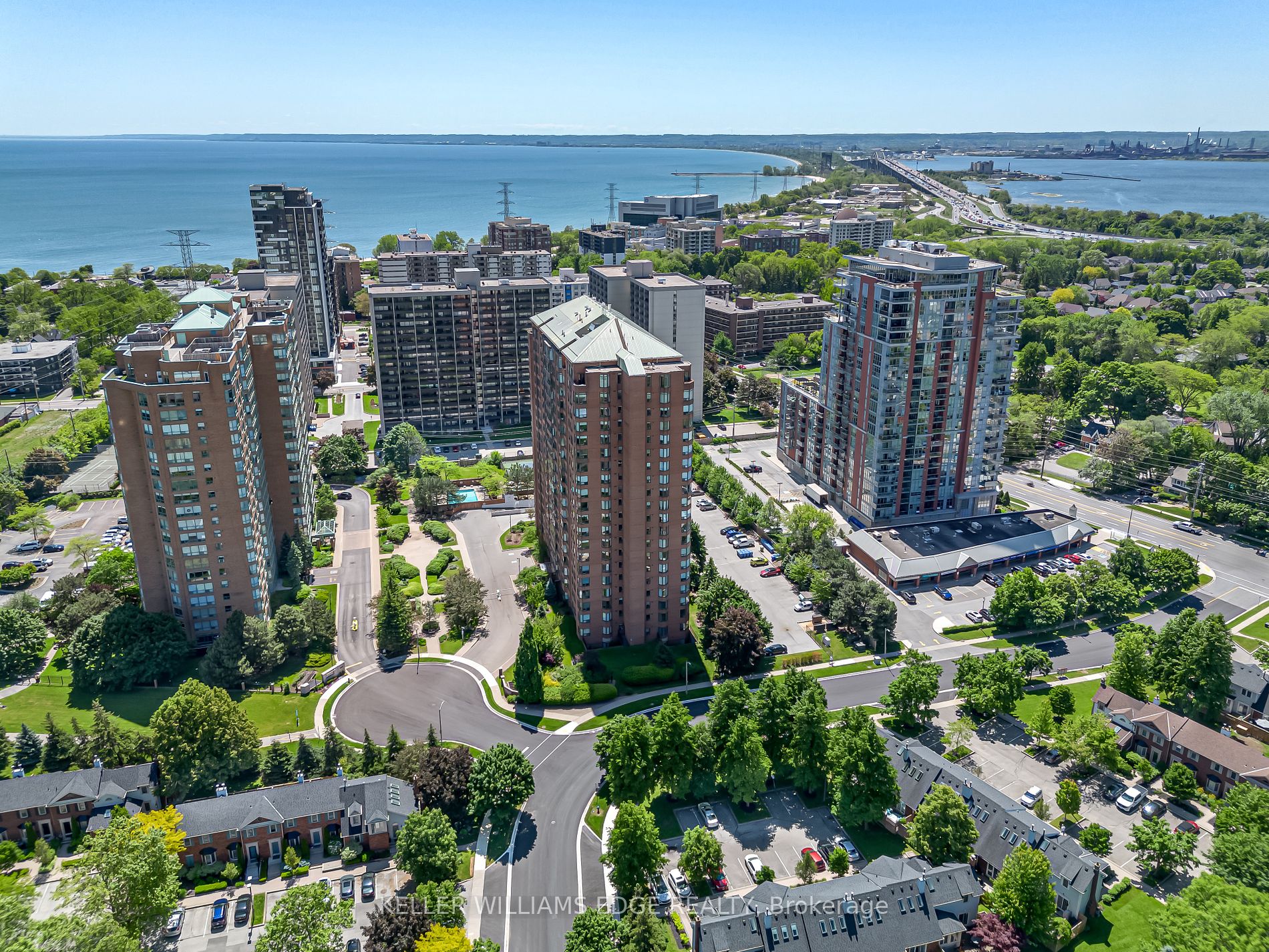 1270 Maple Crossing Blvd, #1702