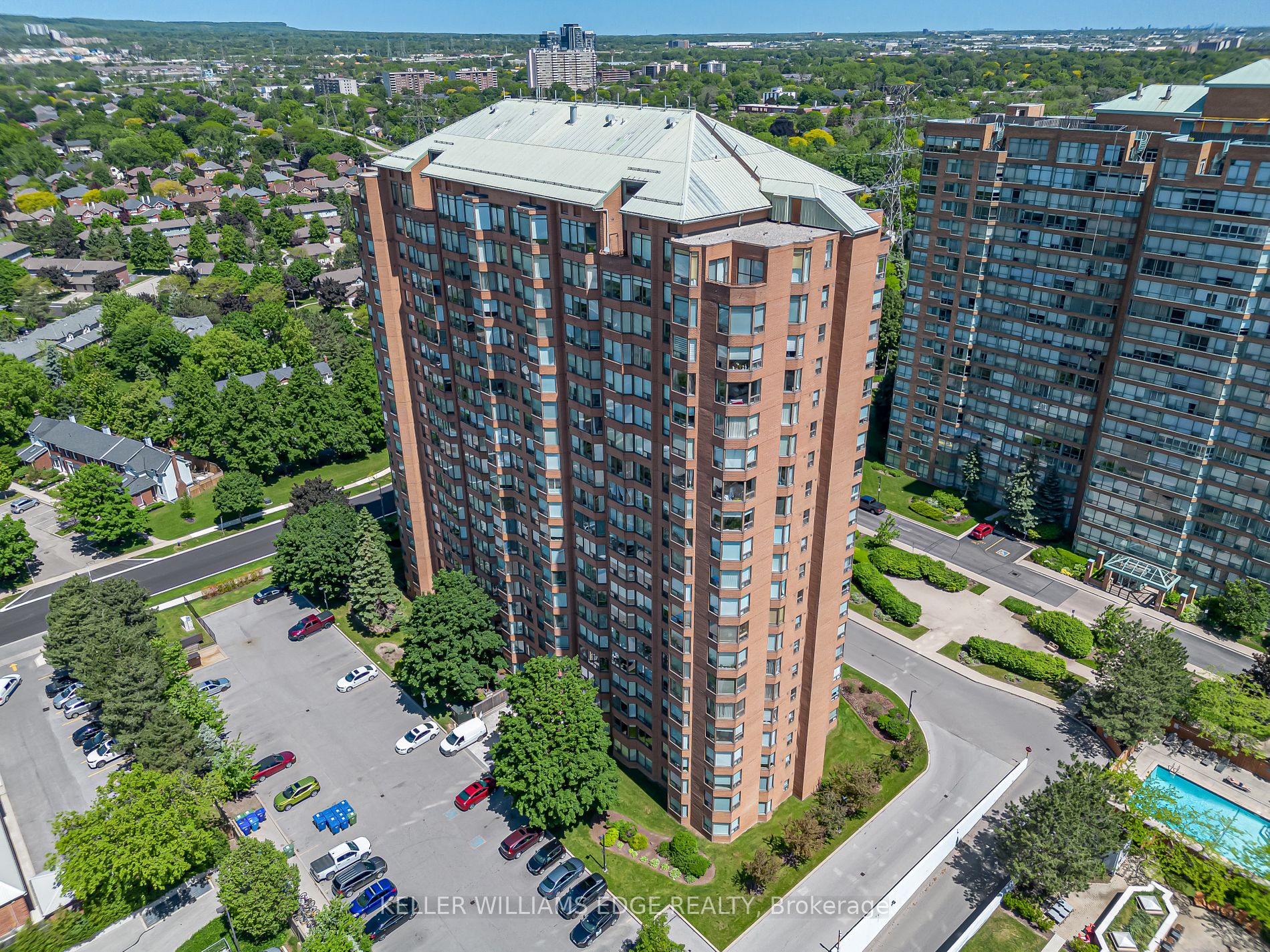1270 Maple Crossing Blvd, #1702