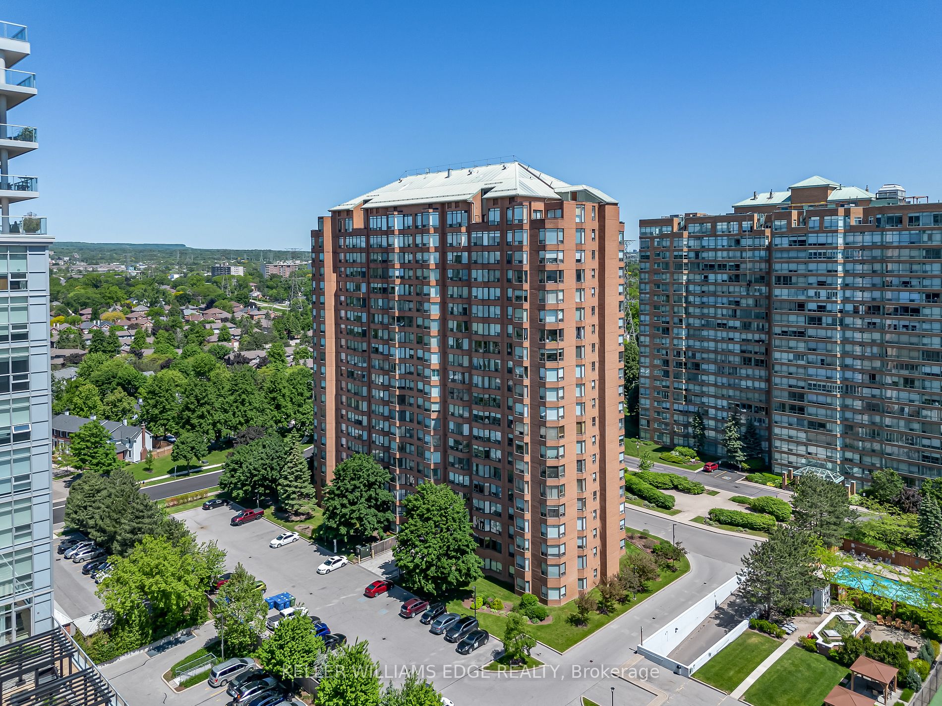 1270 Maple Crossing Blvd, #1702