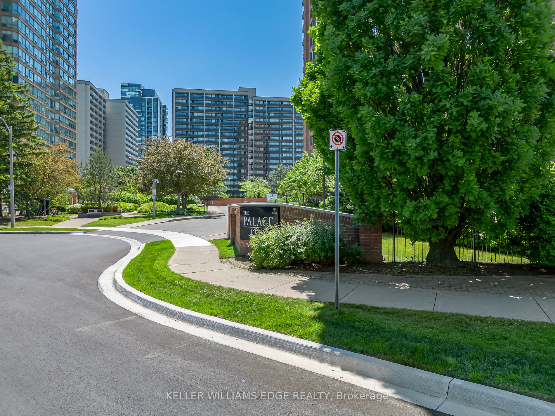 1270 Maple Crossing Blvd, #1702