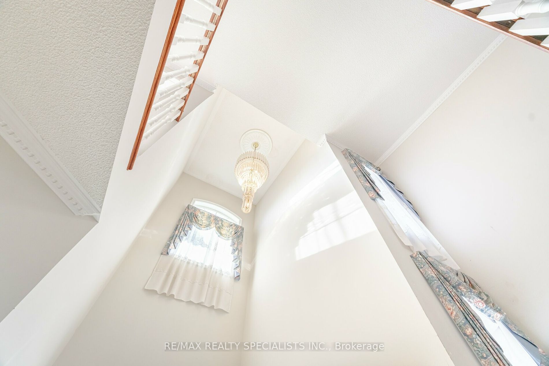 9 Whitewash Way