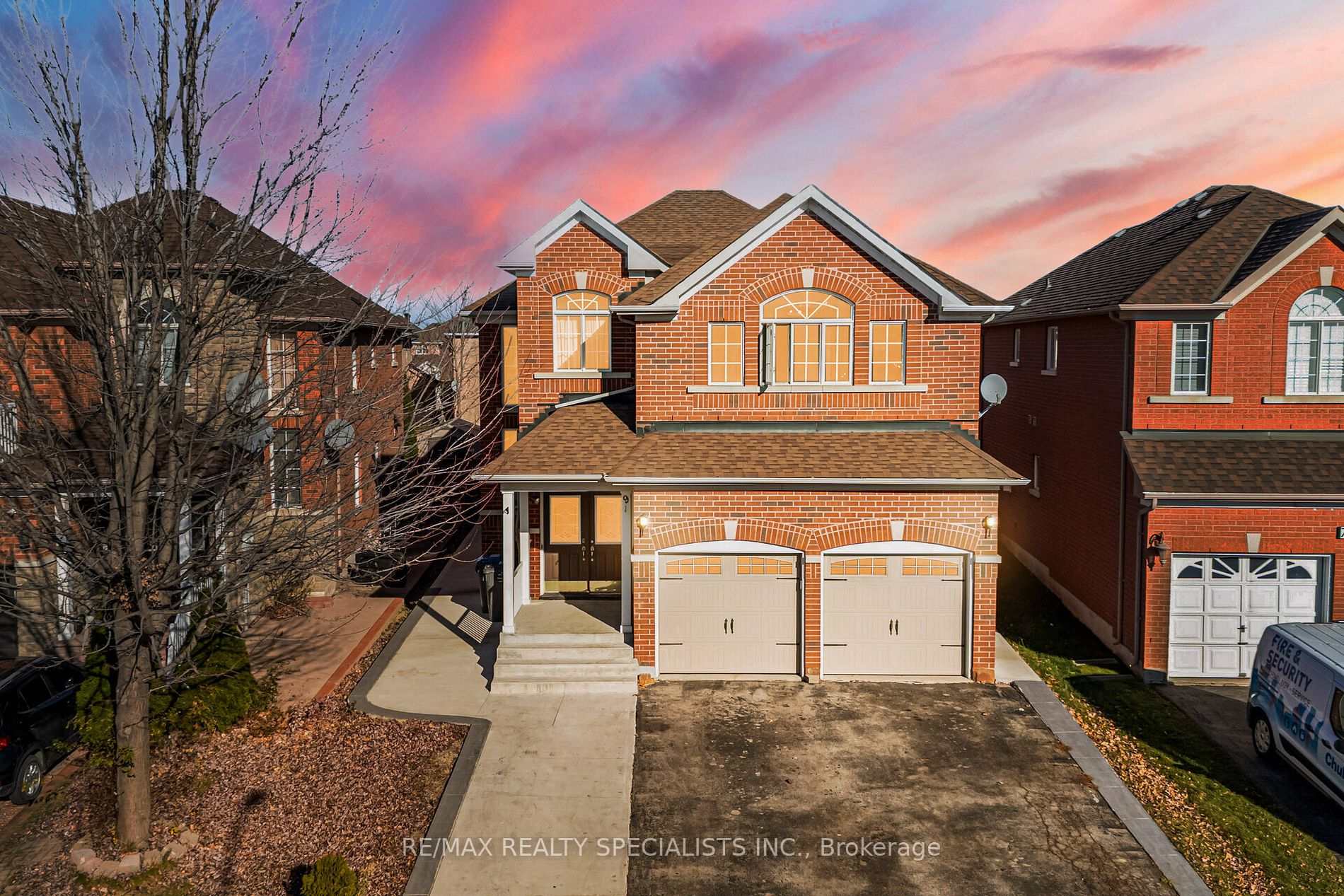 9 Whitewash Way