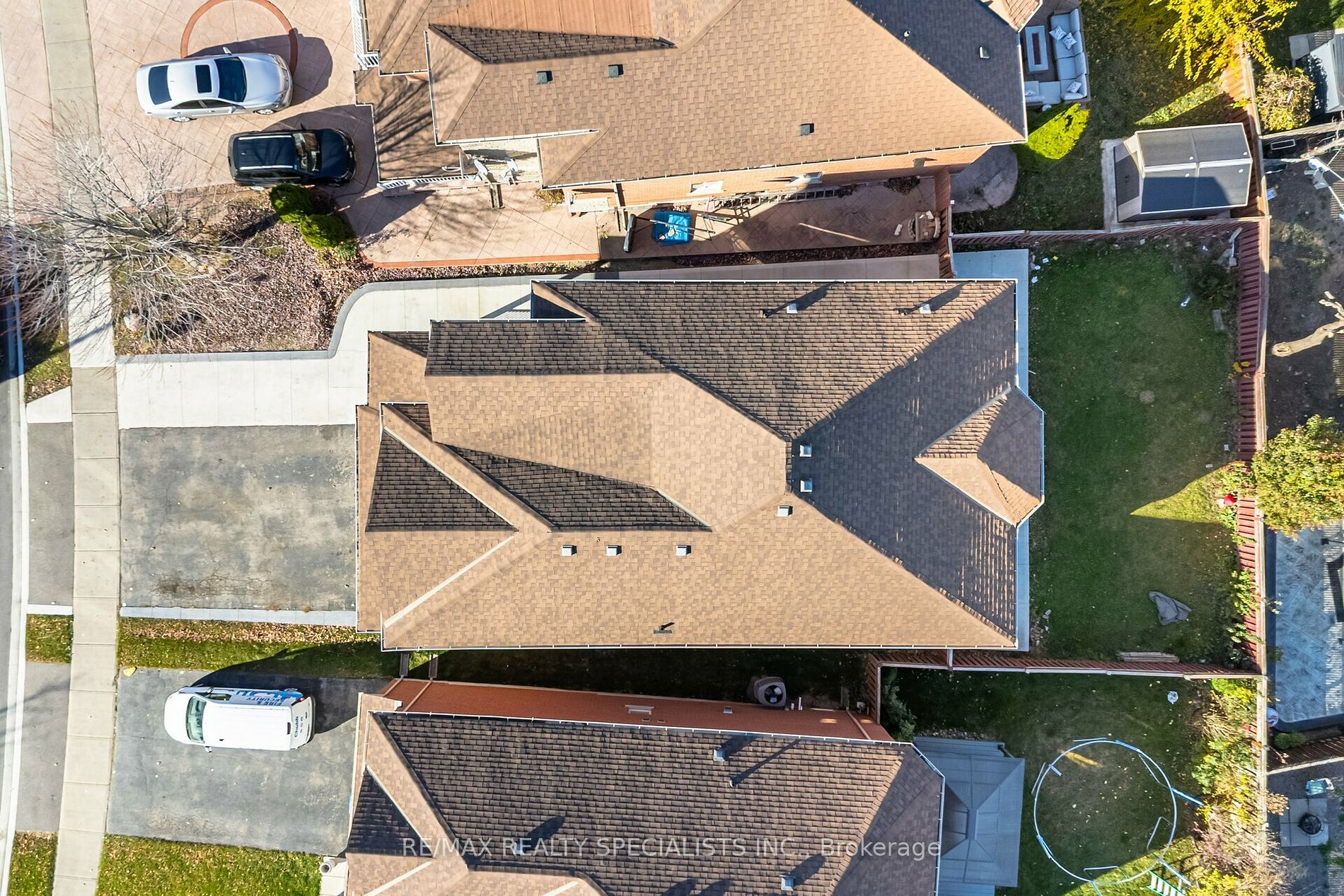 9 Whitewash Way