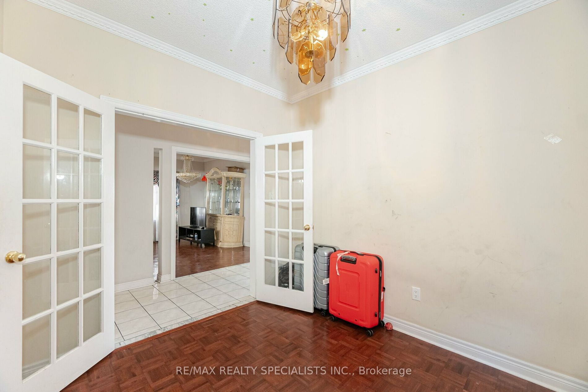 9 Whitewash Way