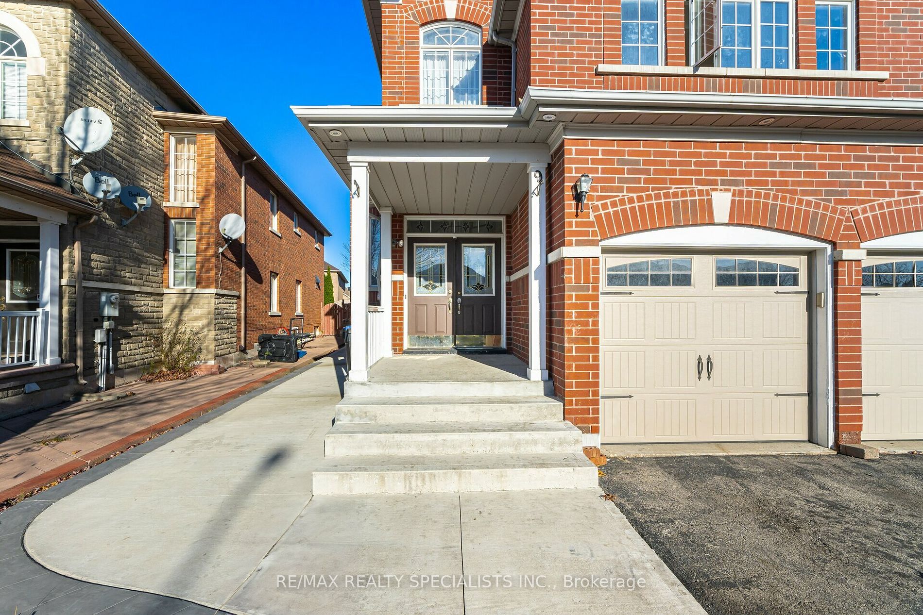 9 Whitewash Way