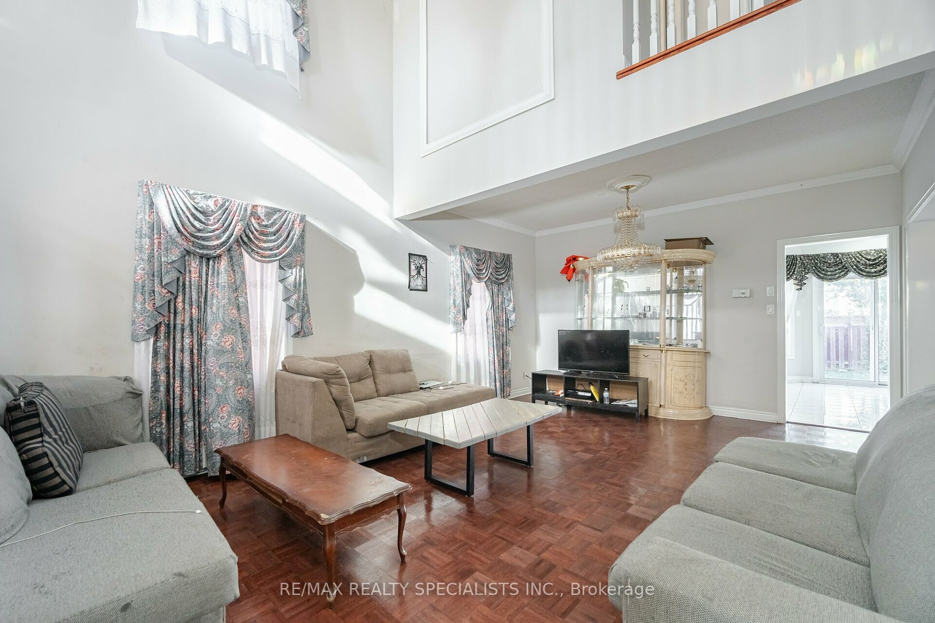 9 Whitewash Way