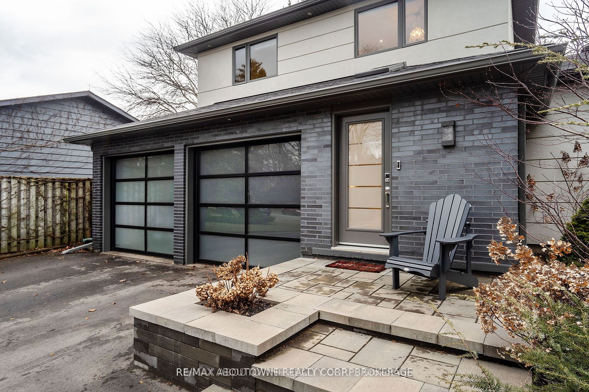 561 Rebecca St
