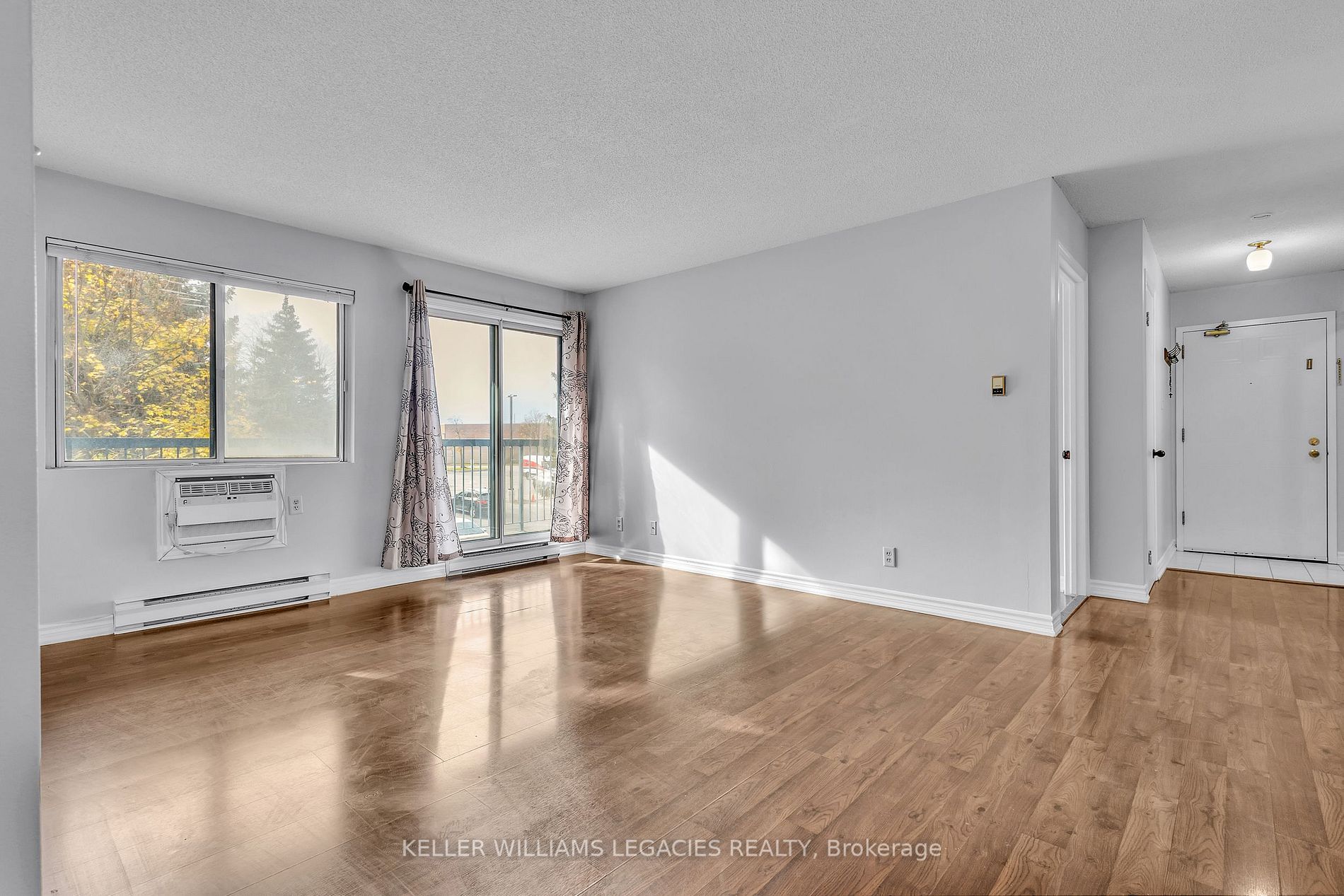 95 Trailwood Dr, #922