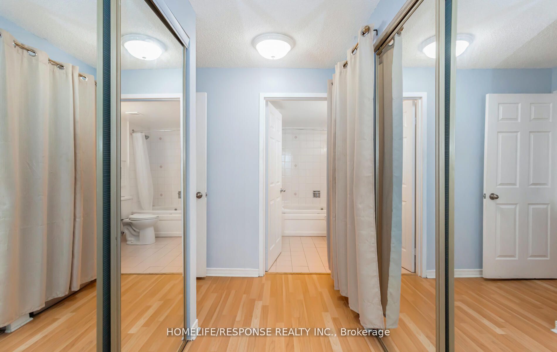 25 AGNES St, #409