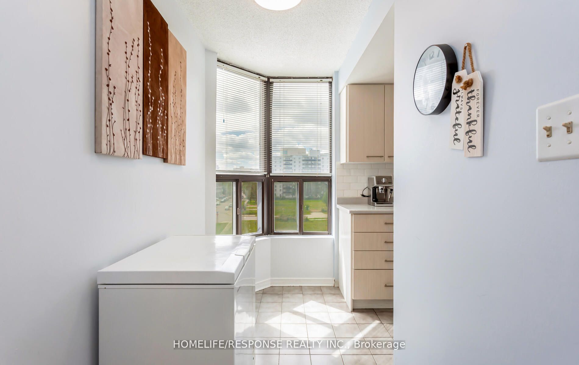 25 AGNES St, #409