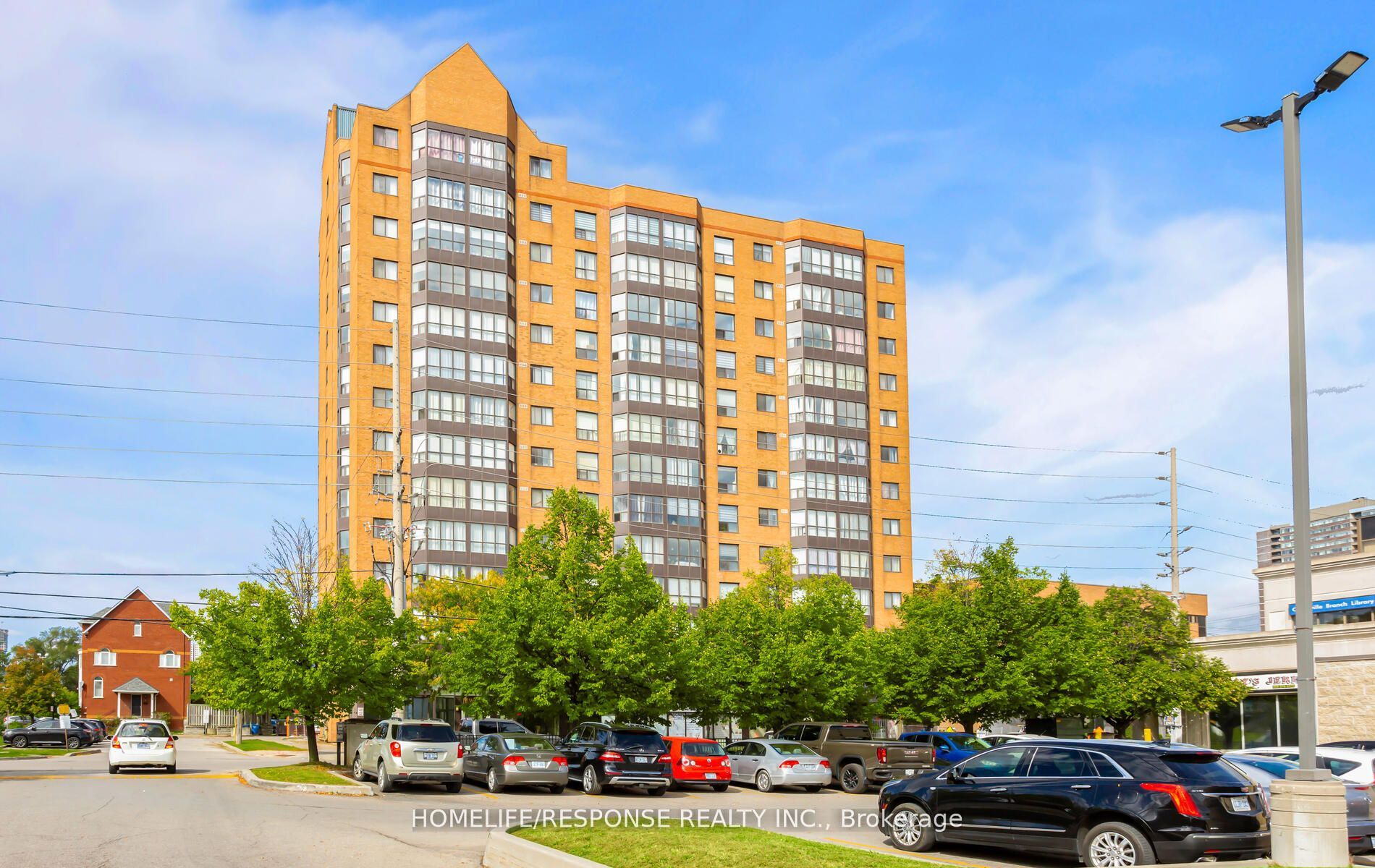25 AGNES St, #409