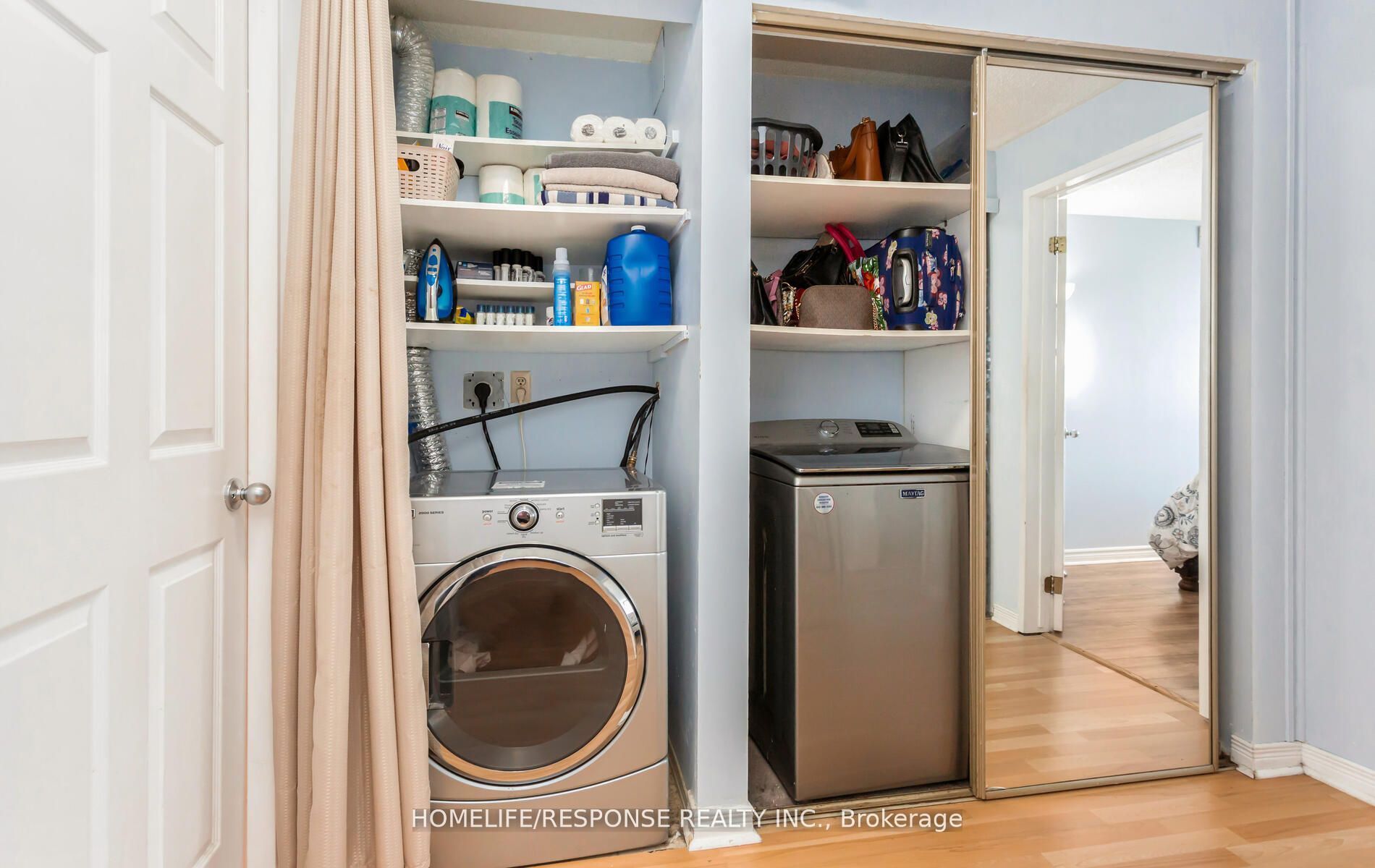 25 AGNES St, #409