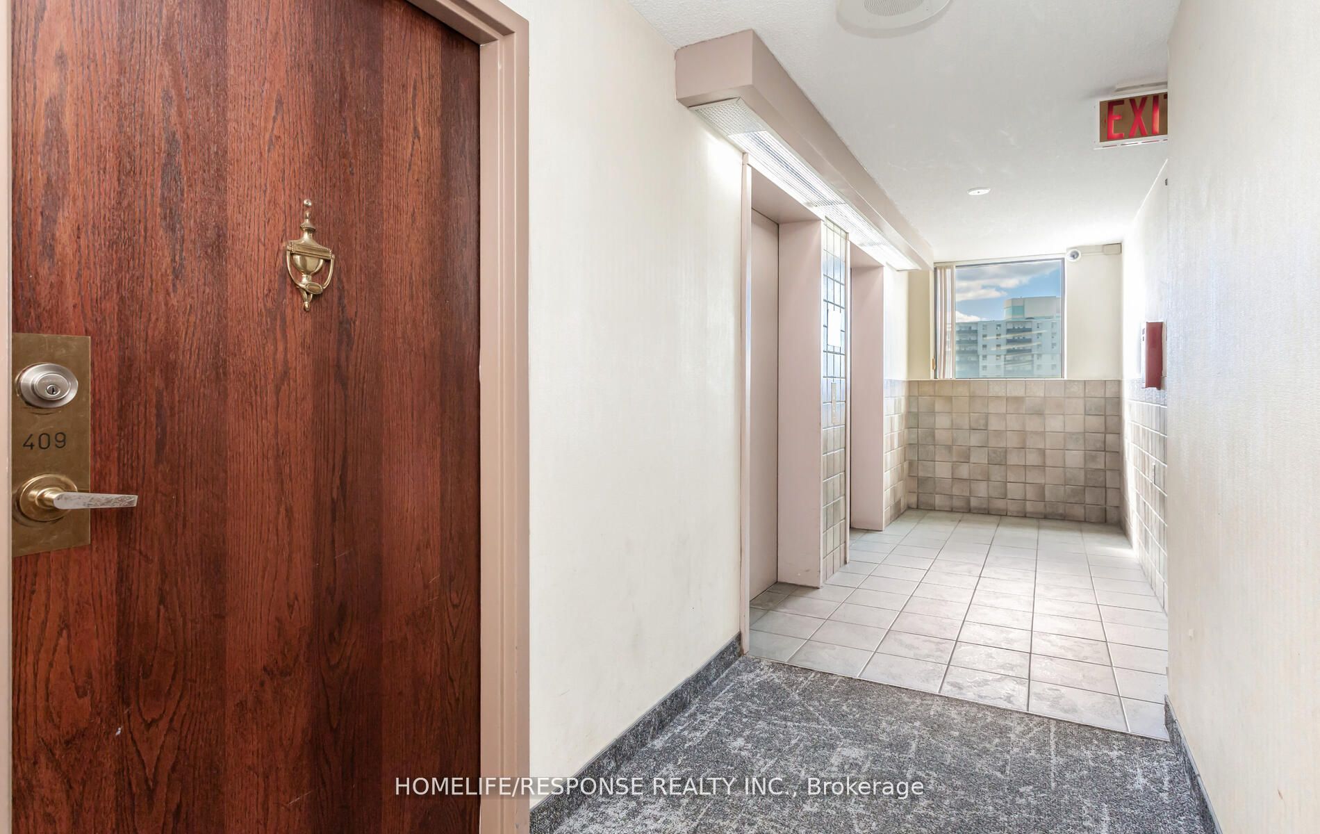 25 AGNES St, #409