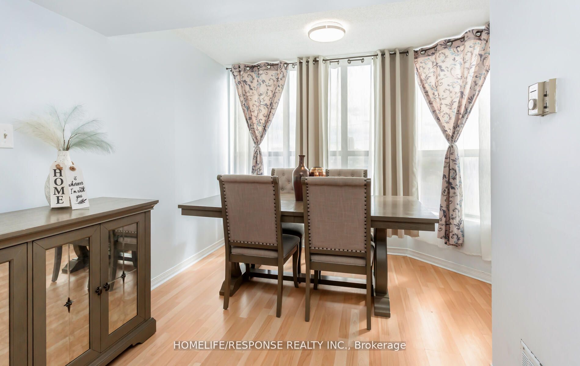 25 AGNES St, #409