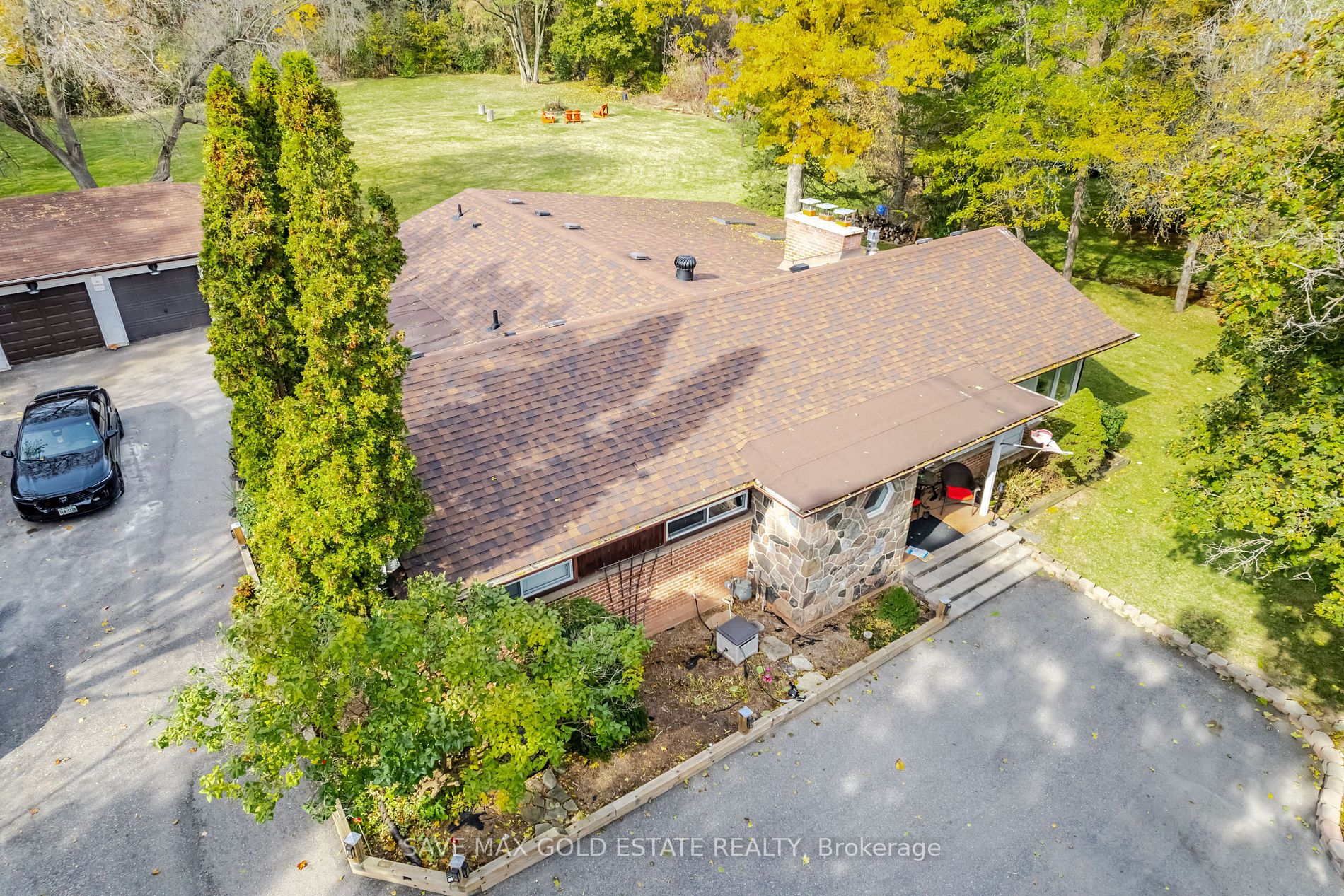 362 King St