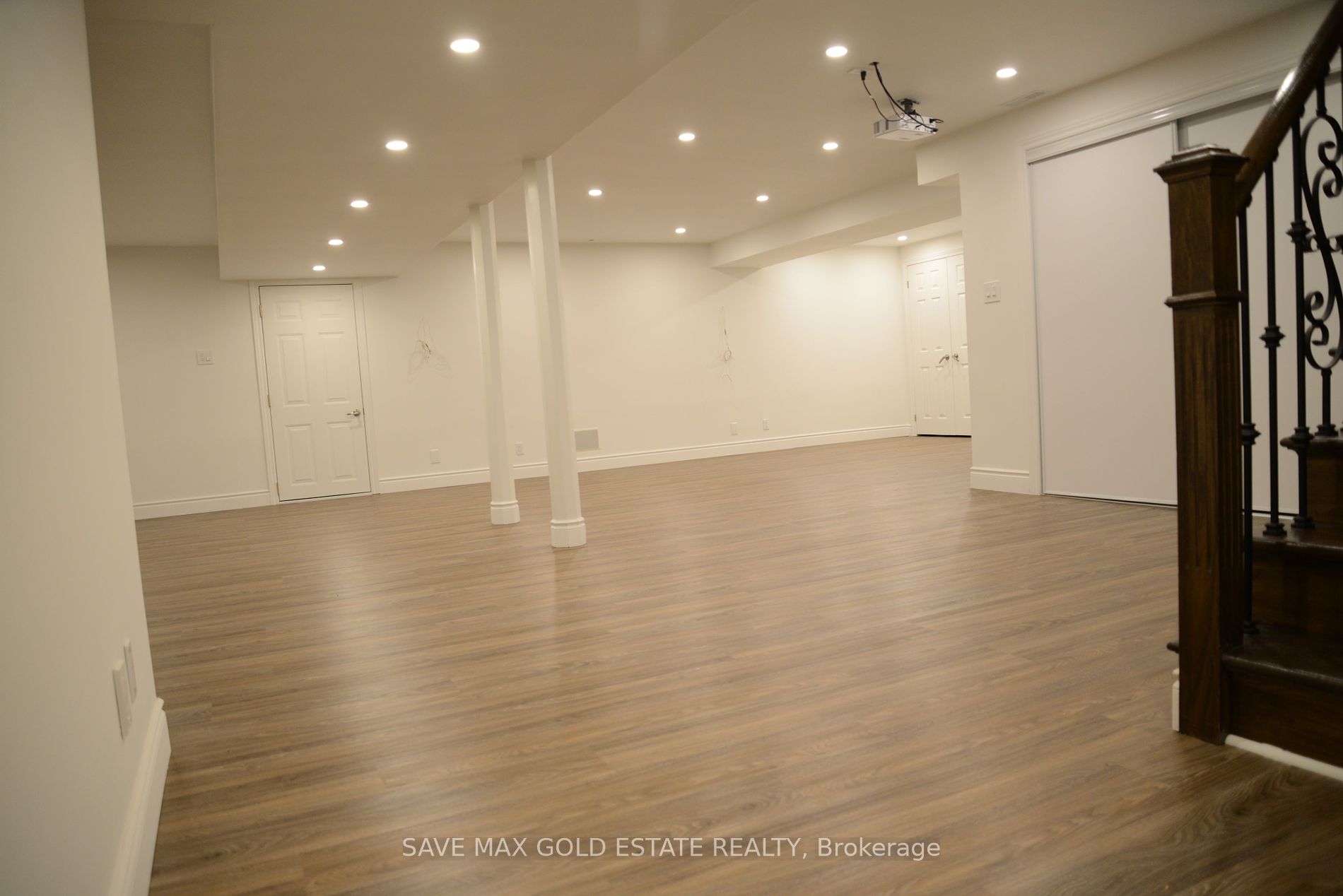 362 King St