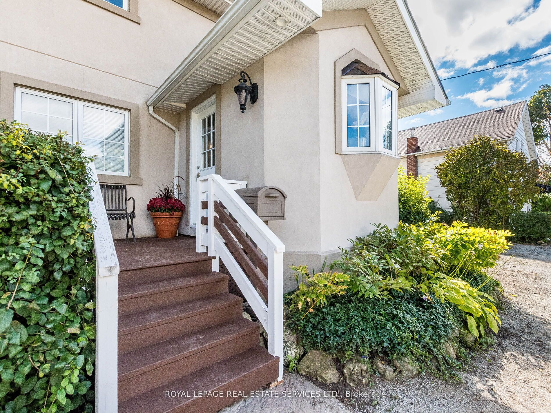39 Clarence St