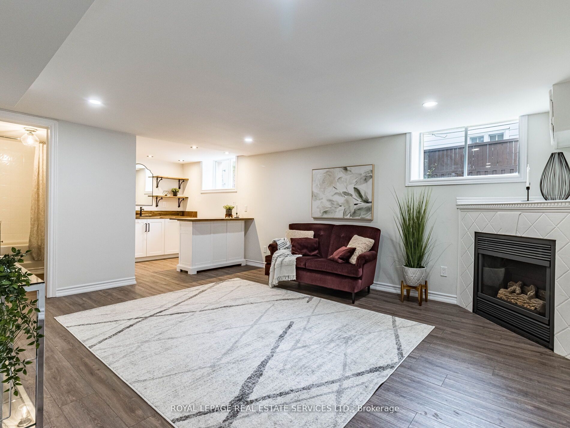 39 Clarence St