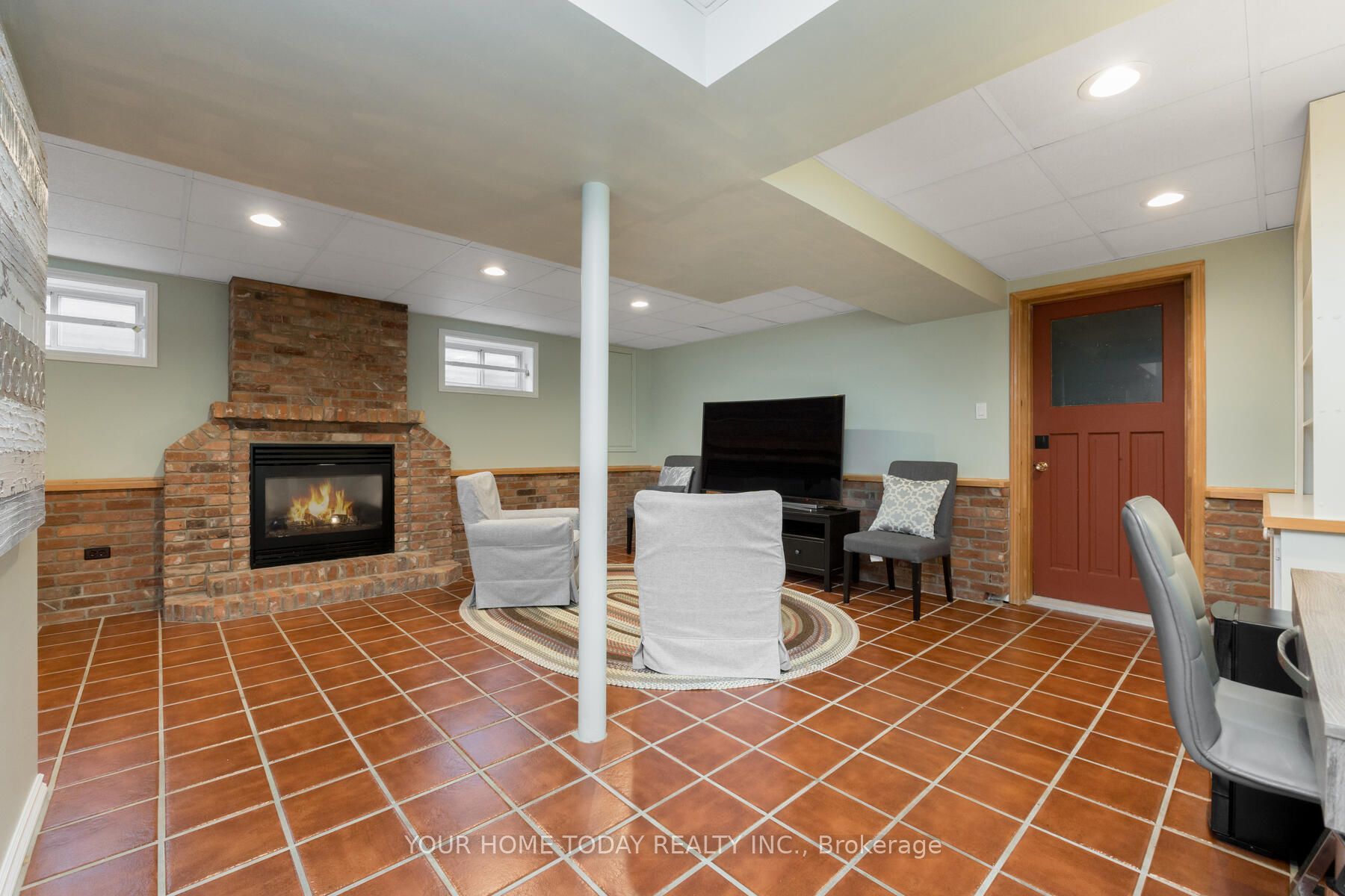 3 Regan Cres