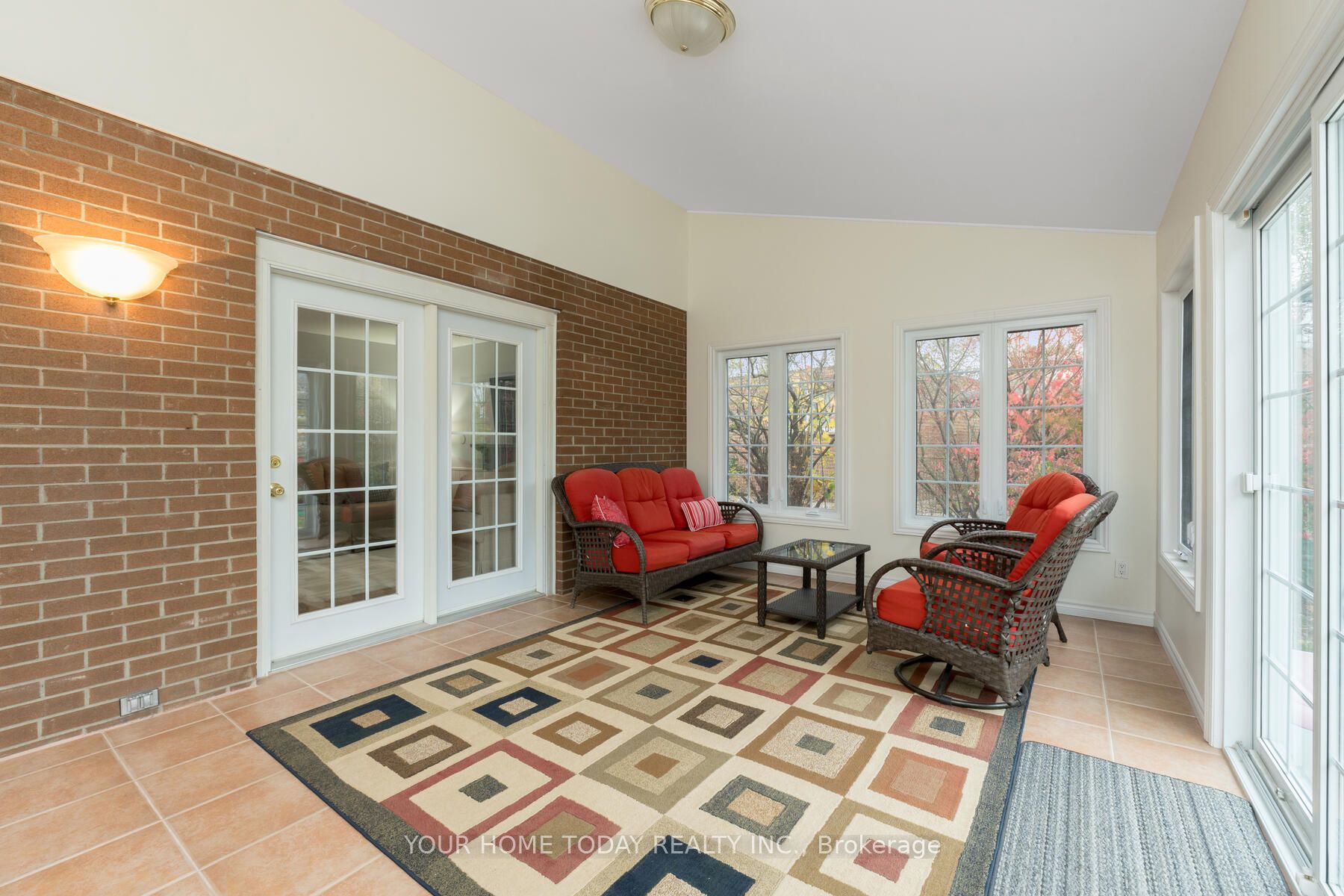 3 Regan Cres