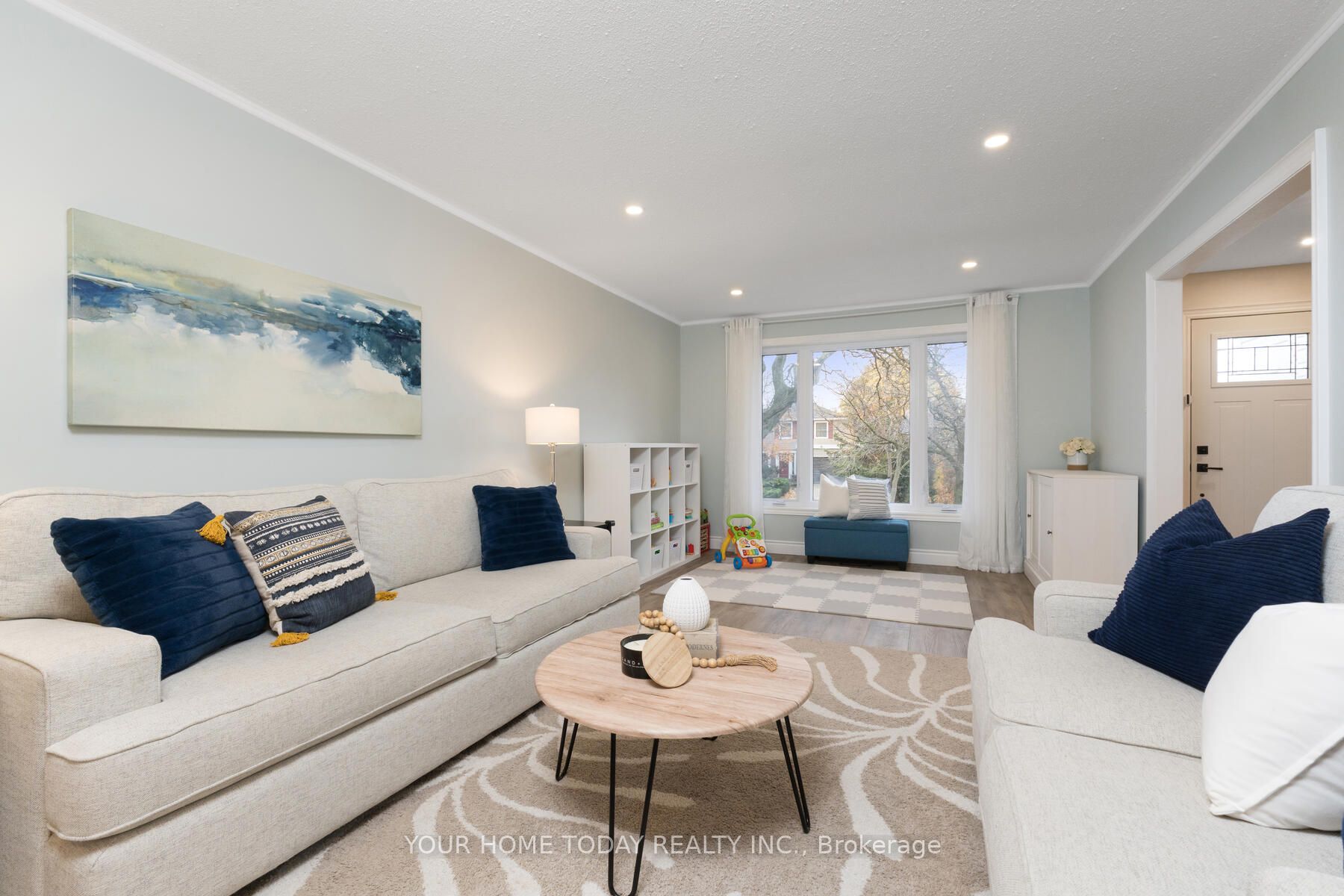 3 Regan Cres