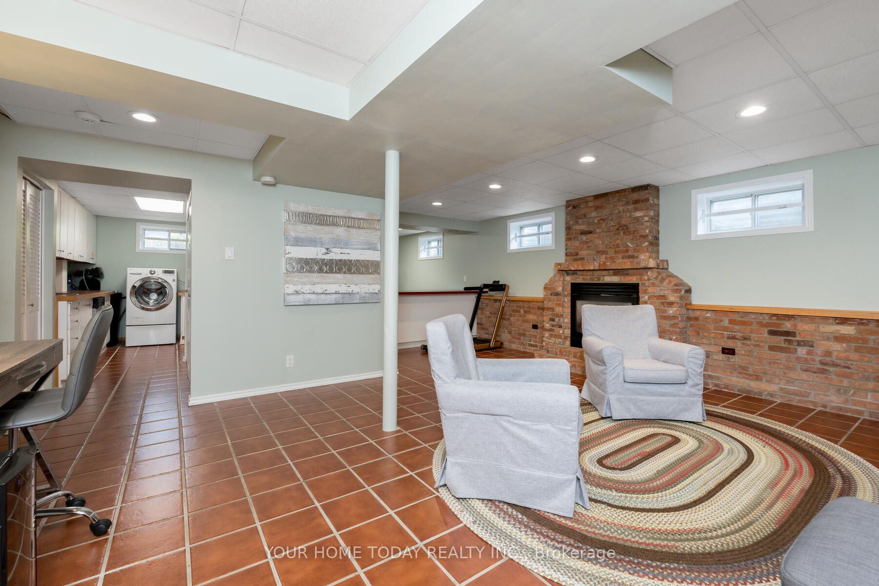 3 Regan Cres