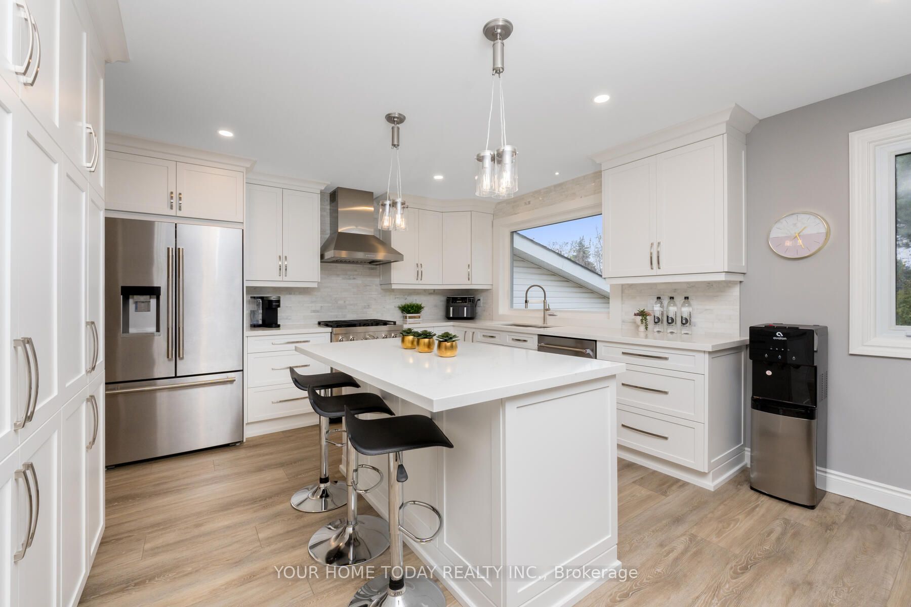 3 Regan Cres