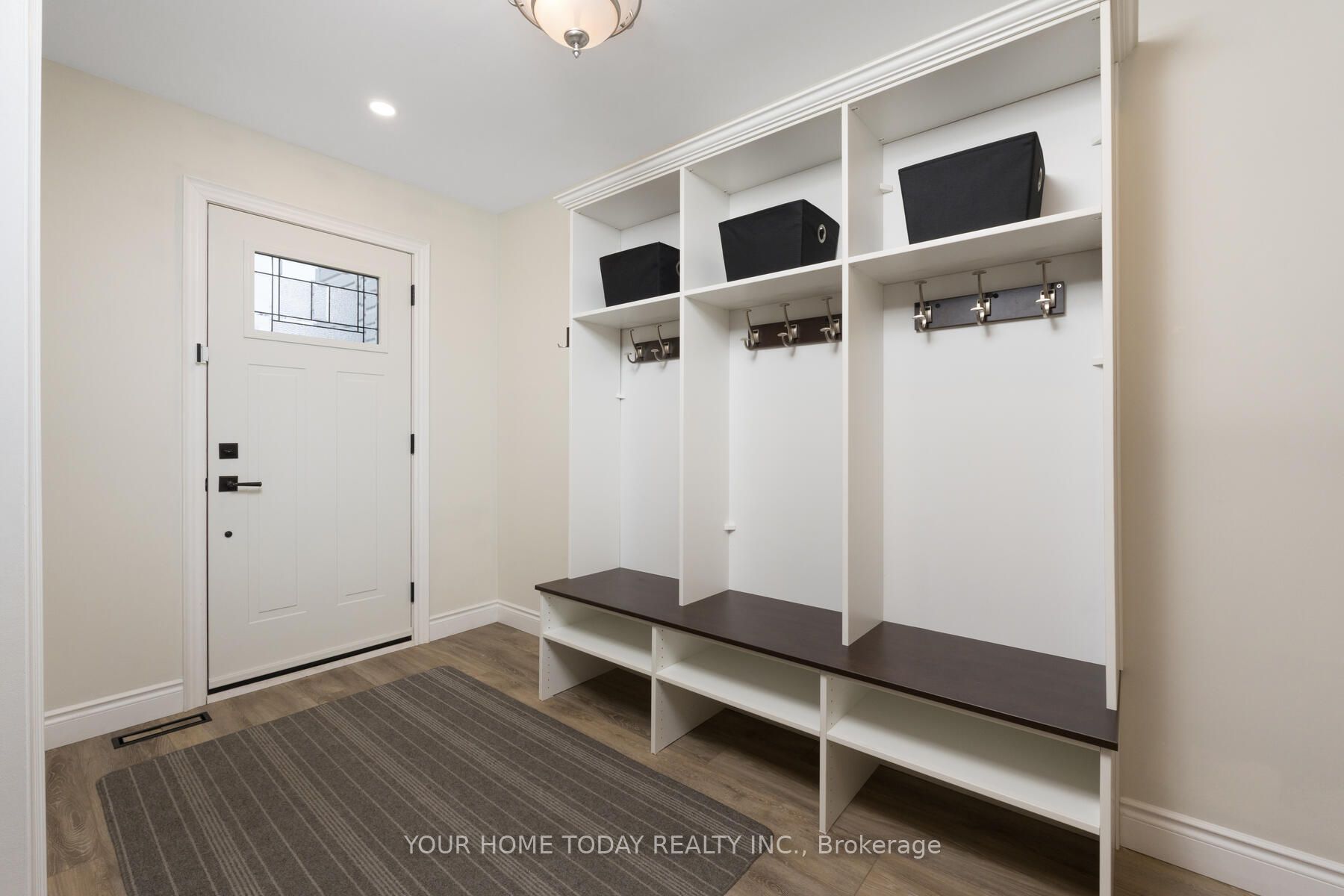 3 Regan Cres