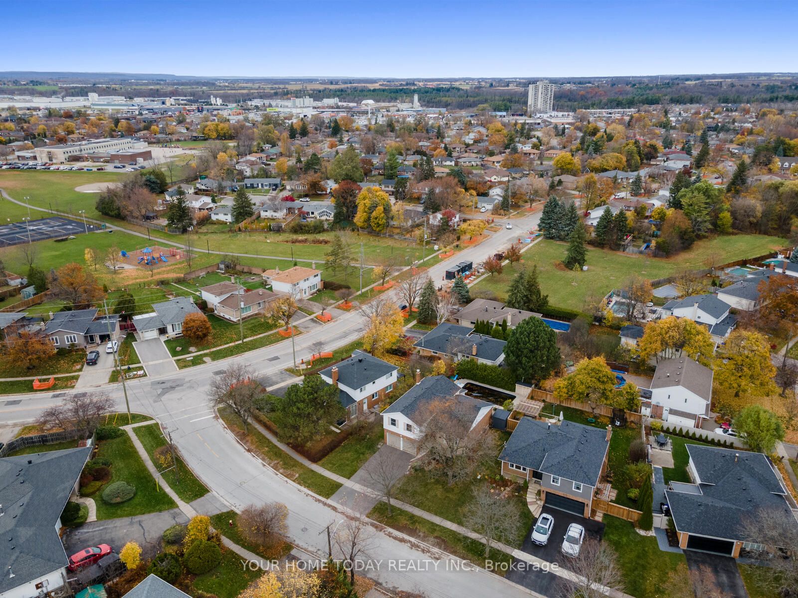 3 Regan Cres