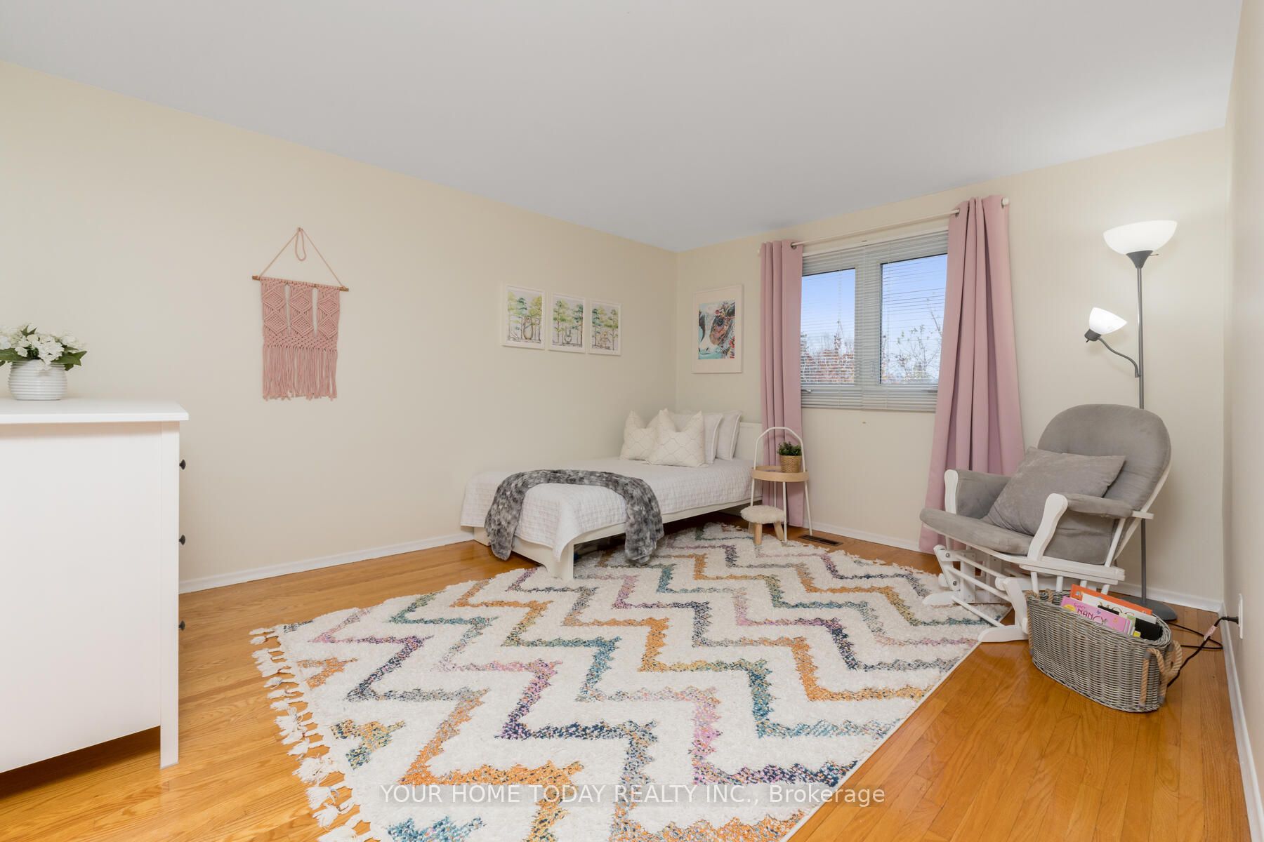 3 Regan Cres