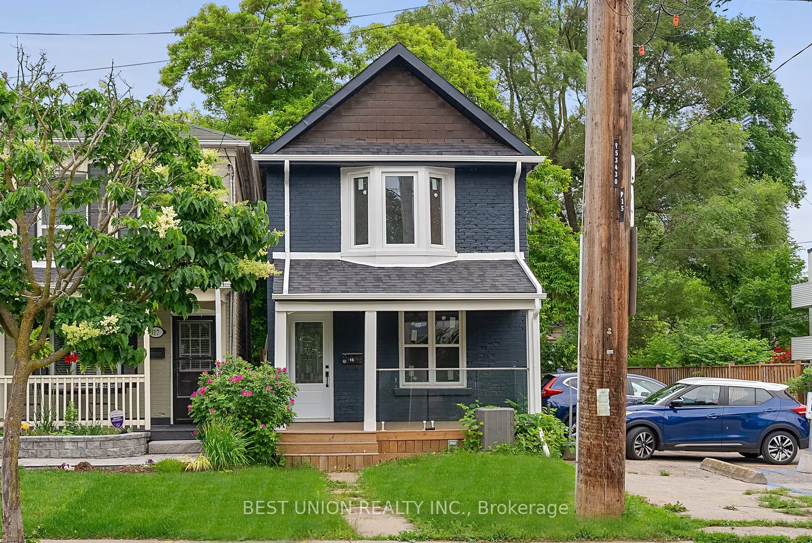 15 Burlington St