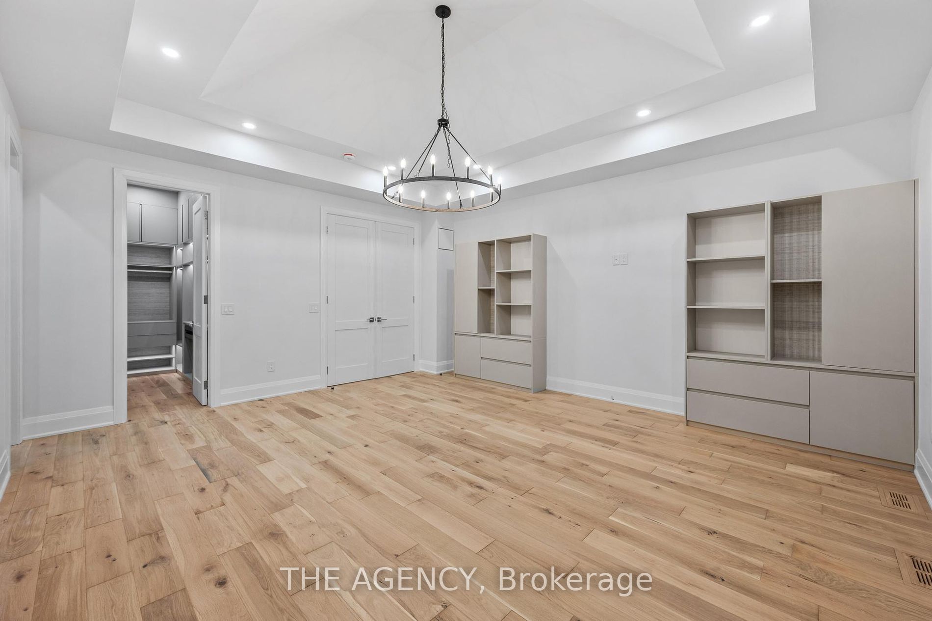 318 Woodale Ave